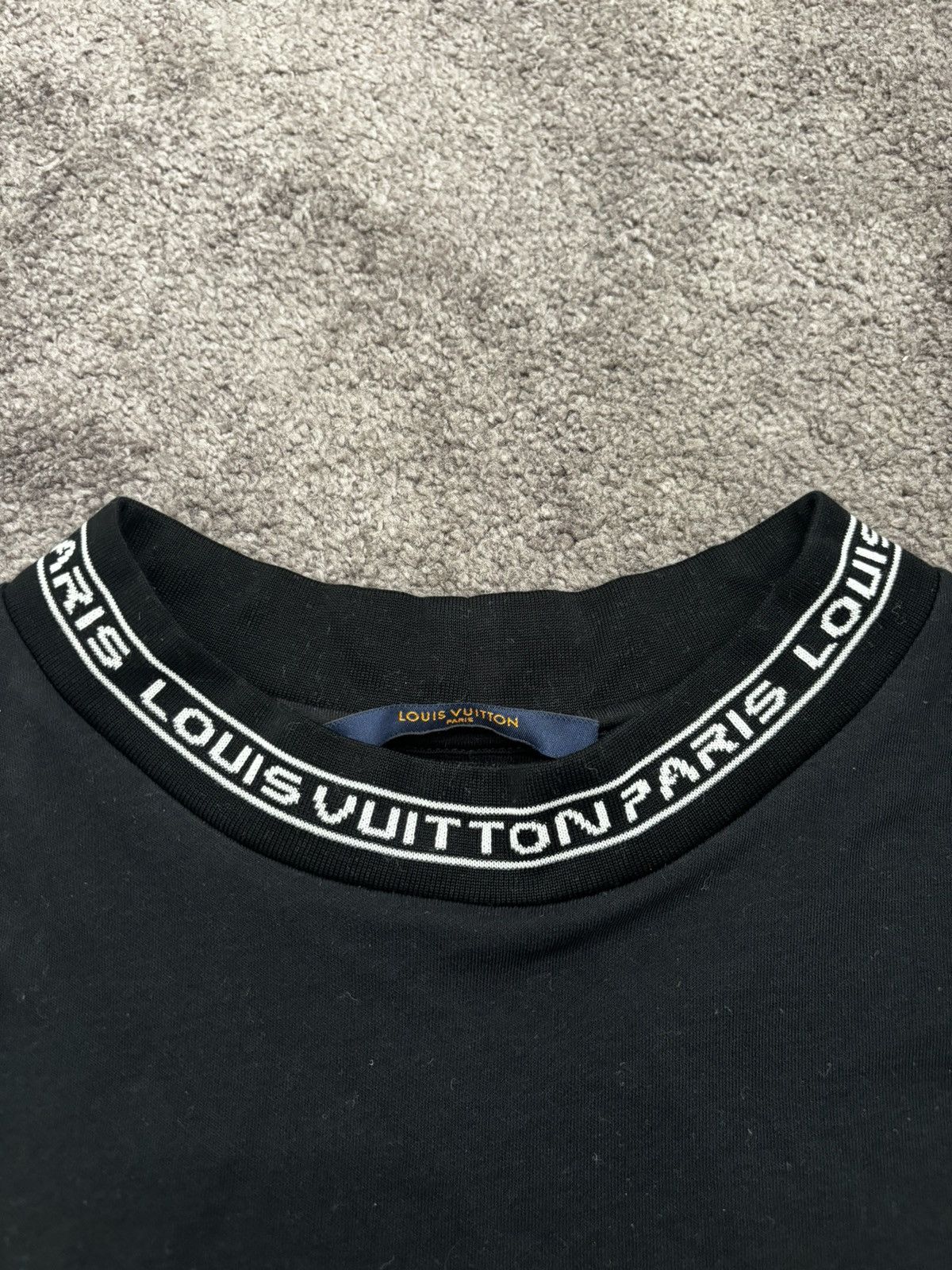 Louis Vuitton Louis Vuitton "Long Sleeve High Neck Cut and Sew Size US L / EU 52-54 / 3 - 2 Thumbnail