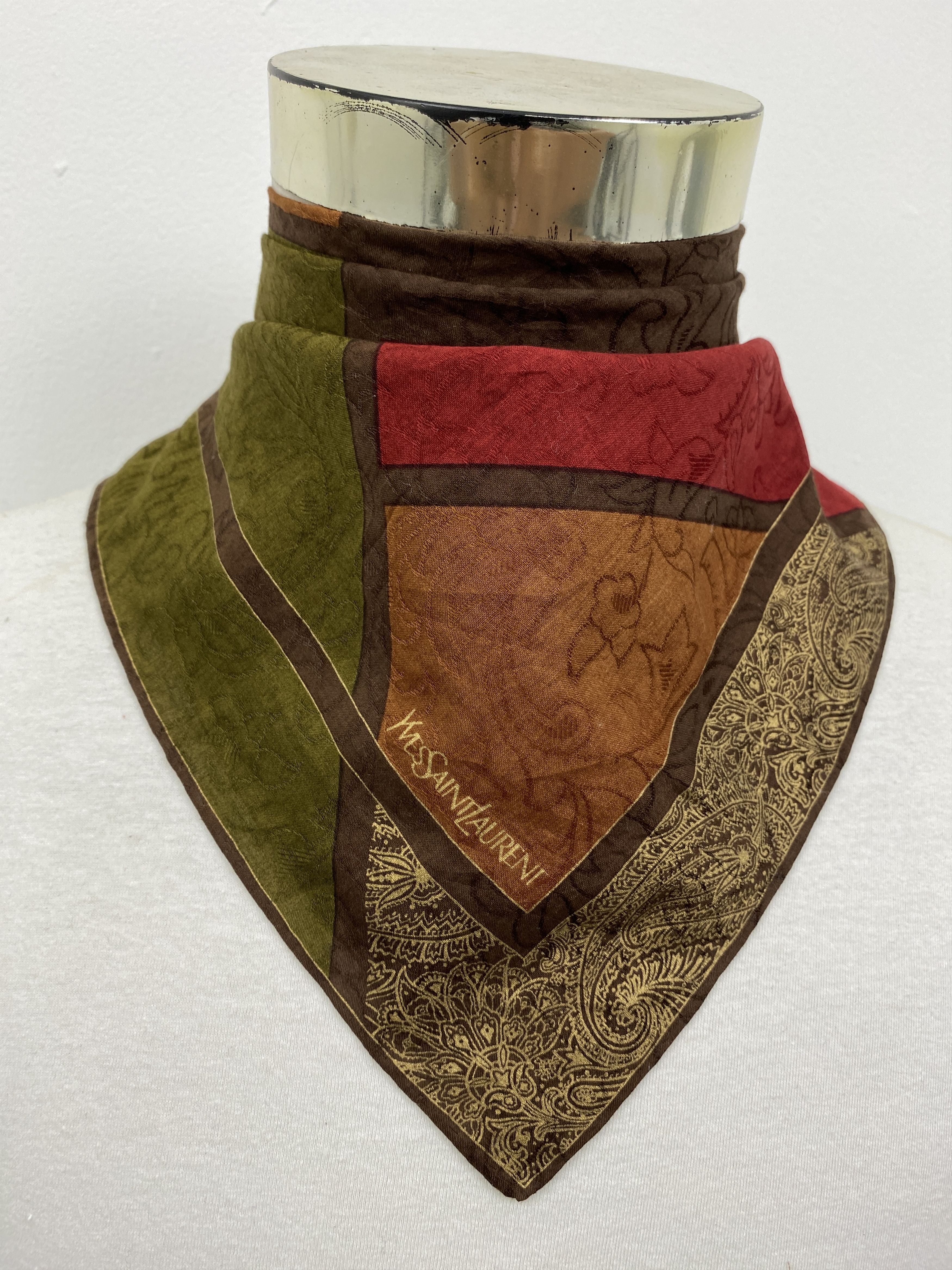 Yves Saint Laurent Yves Saint Laurent Handkerchief / Neckerchief HKC0583 Size ONE SIZE - 2 Thumbnail
