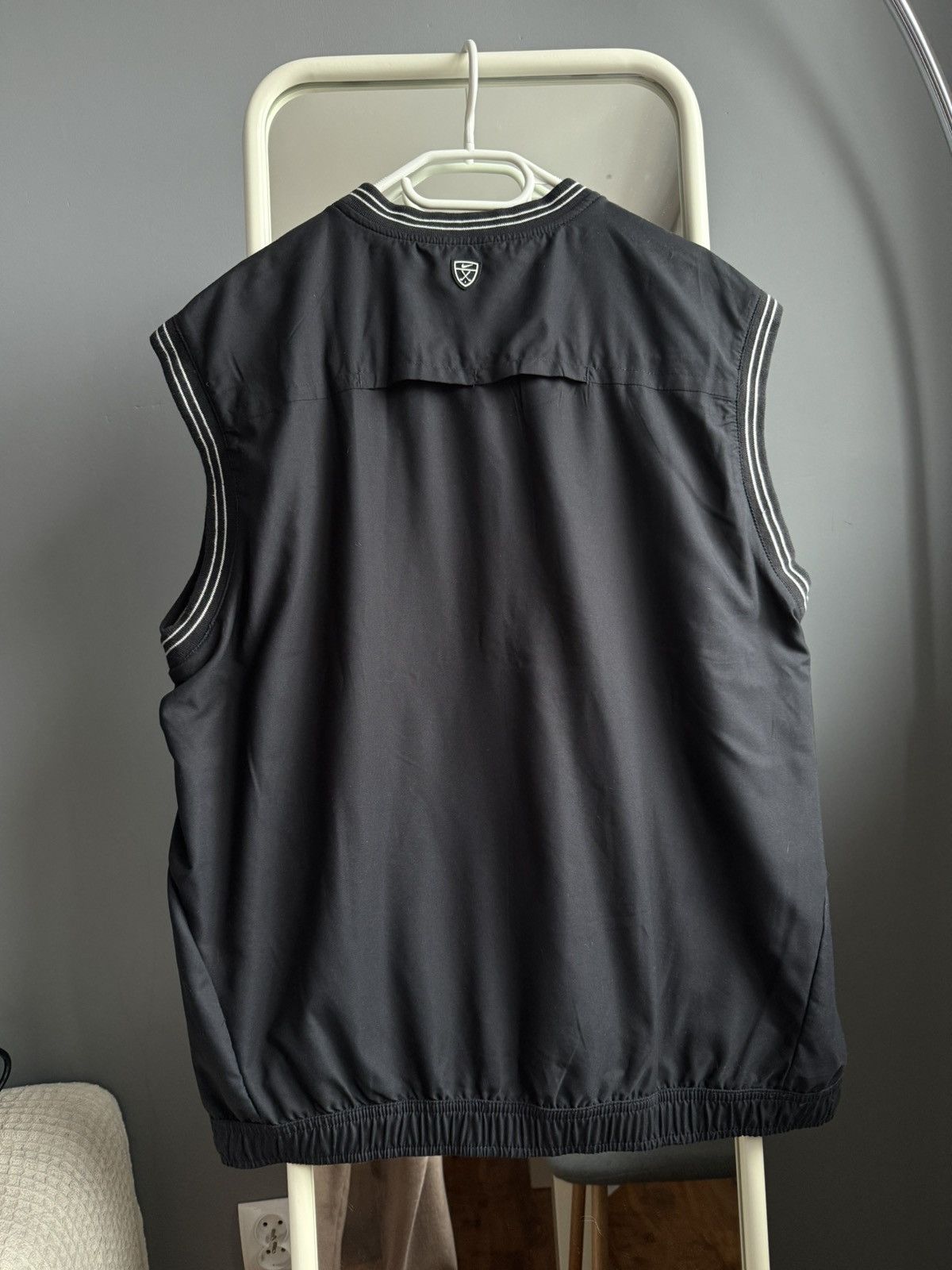 Nike Nike Golf Vodafone Logo Vest Black XL Vintage Sports Size US XL / EU 56 / 4 - 4 Thumbnail
