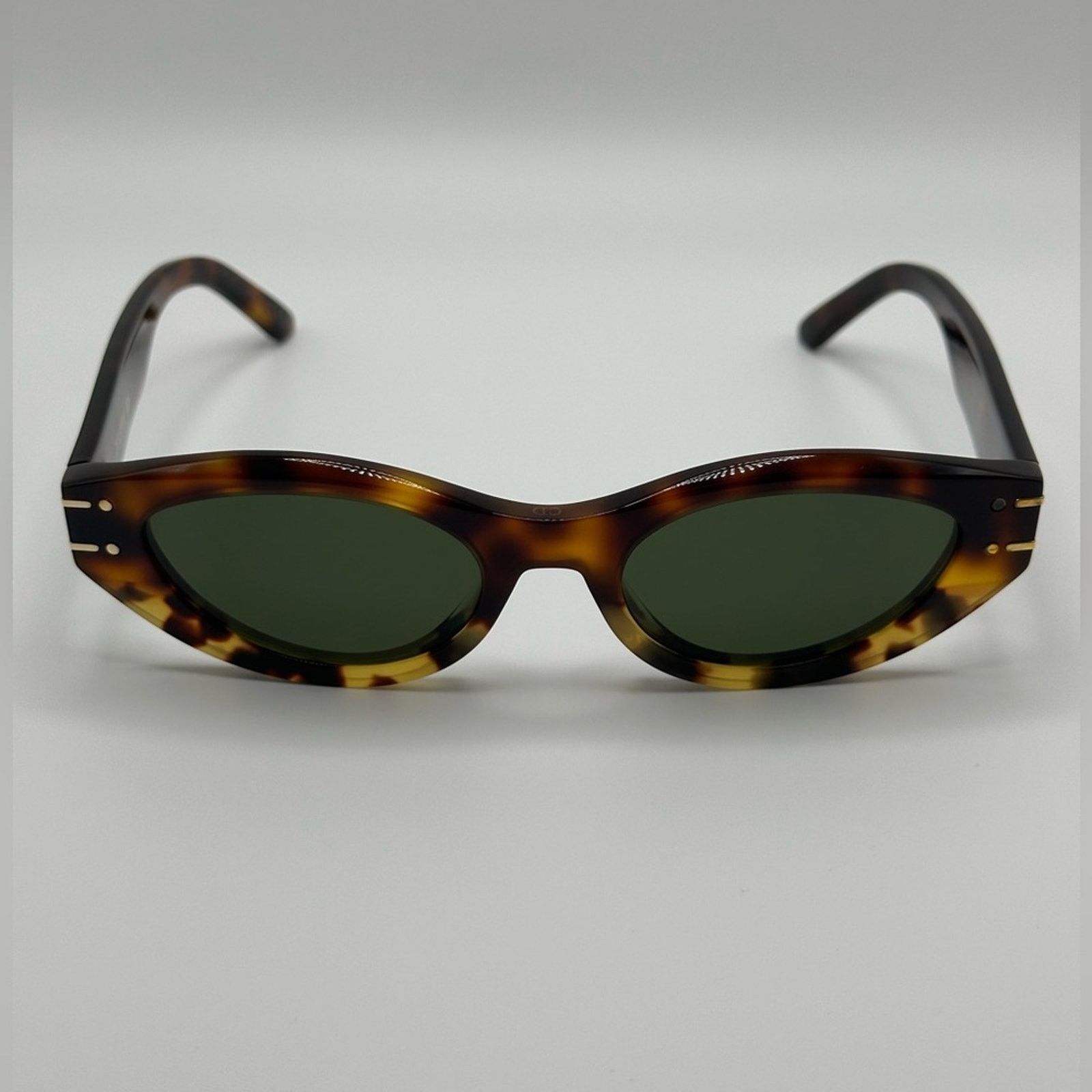 Dior NEW Dior Sunglasses CD40104I 53N Diorsignature B5I Women Size ONE SIZE - 1 Thumbnail