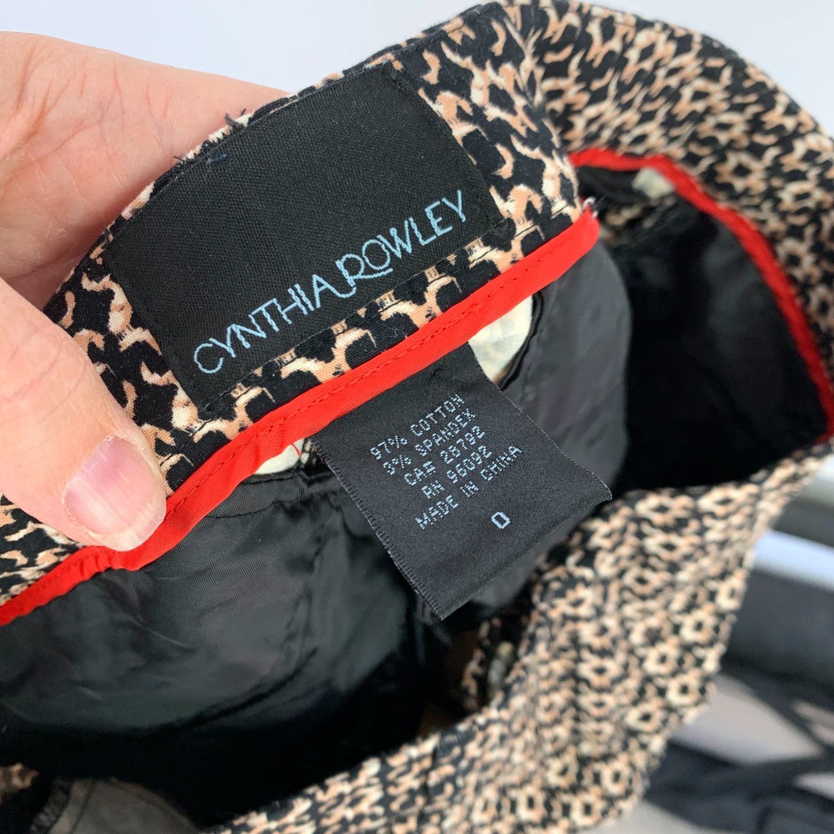 Cynthia Rowley Cynthia Rowley Abstract Geometric Stretch Skinny Pants 0 Black Multicolor - Dress Pants, Work, Casual, Formal Women Skinny Inseam 27.25in Size 25" / US 0 / IT 36 - 5 Thumbnail