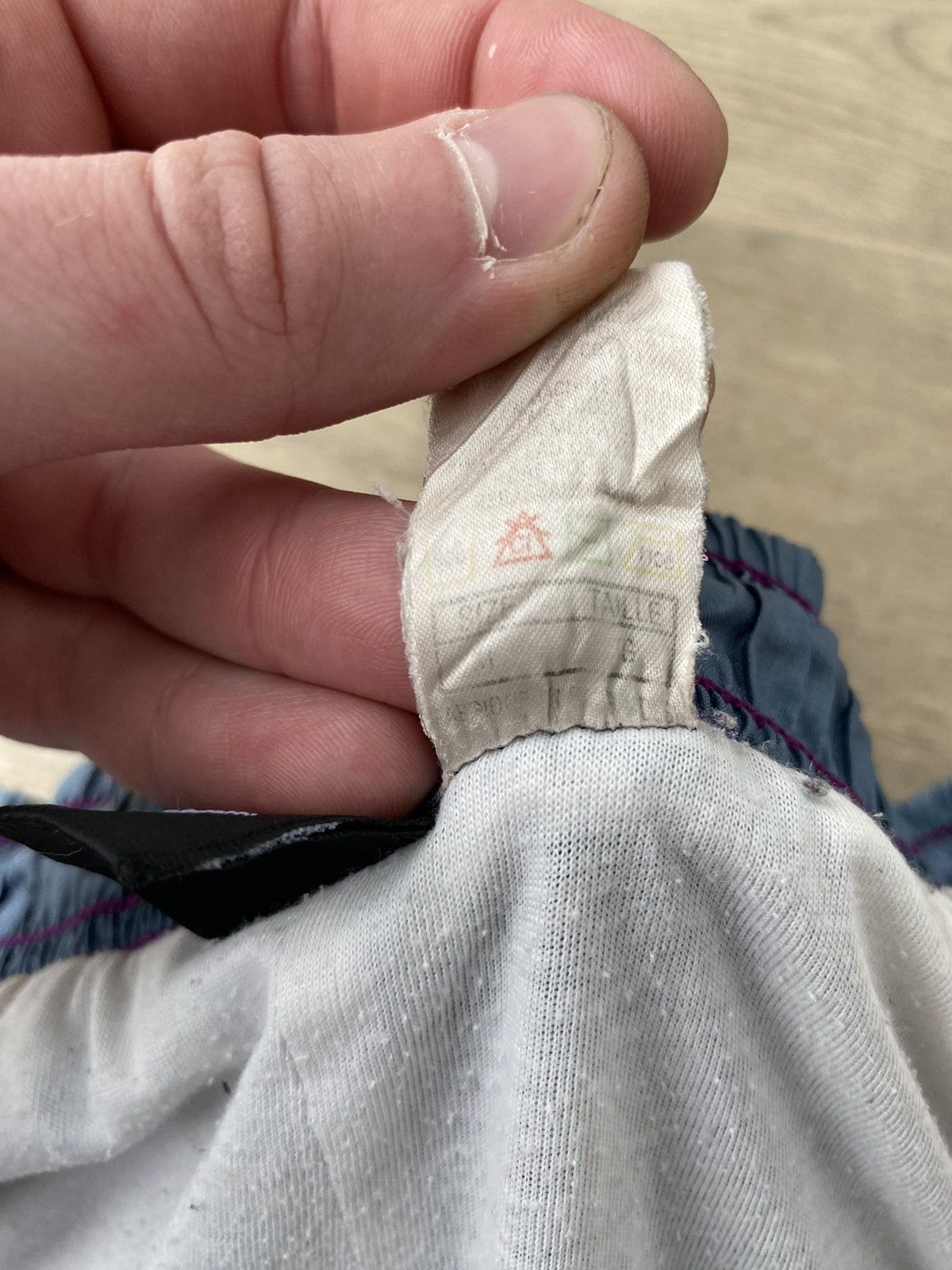 Nike 90’ Vintage Nike Nylon Sweatpants Size US 36 / EU 52 - 12 Thumbnail