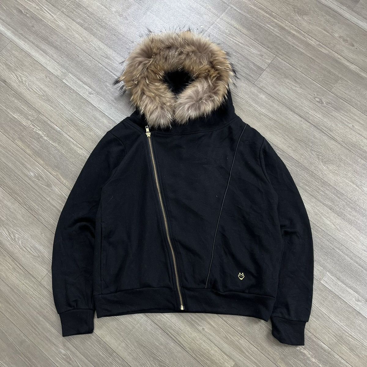 Japanese Brand 2000s Earth x Autumn Asymmetrical Gothic Lgb Zip Fur Hoodie Size US M / EU 48-50 / 2 - 1 Thumbnail