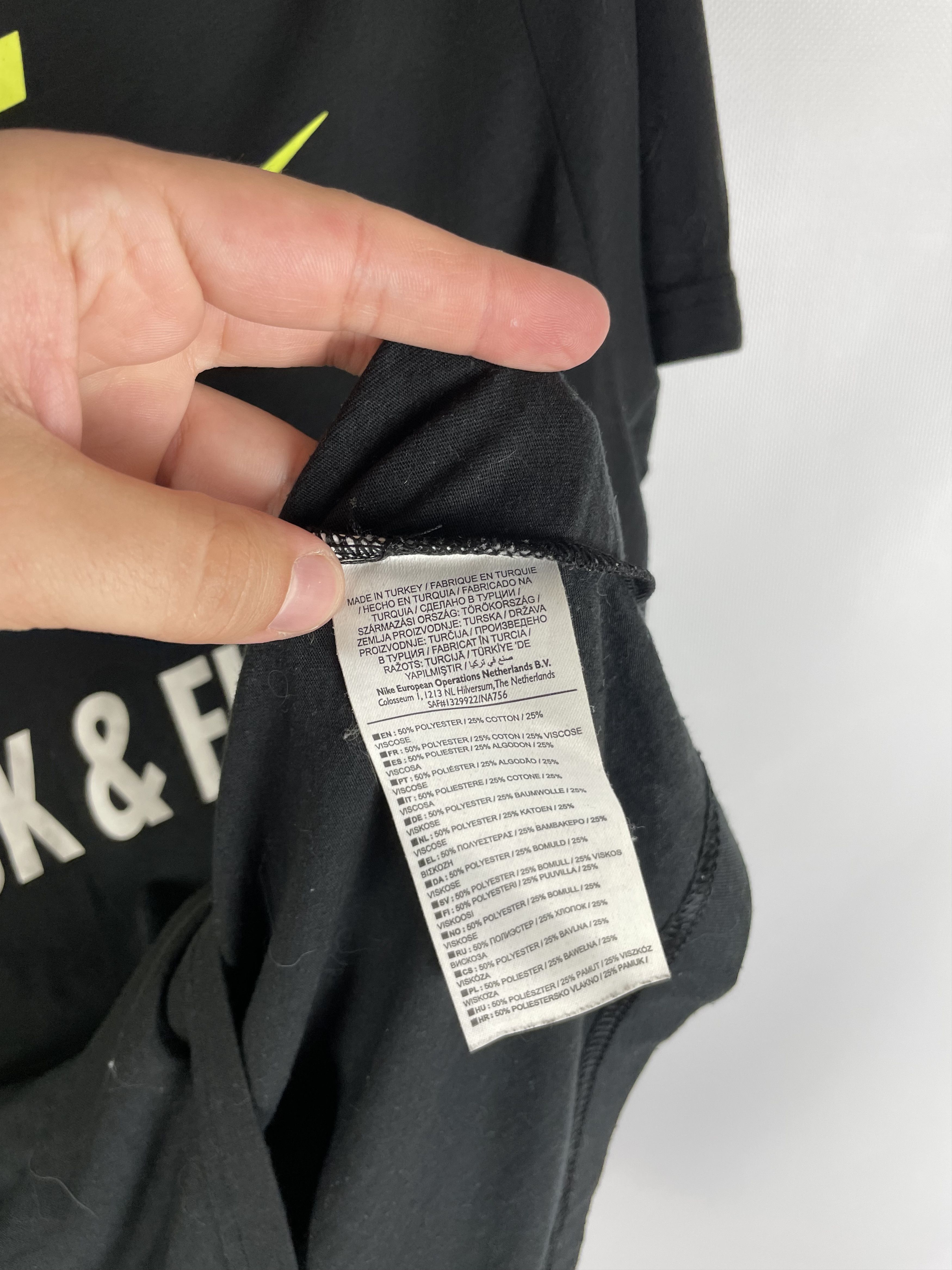 Nike Vintage Nike Tee Size US XL / EU 56 / 4 - 5 Thumbnail