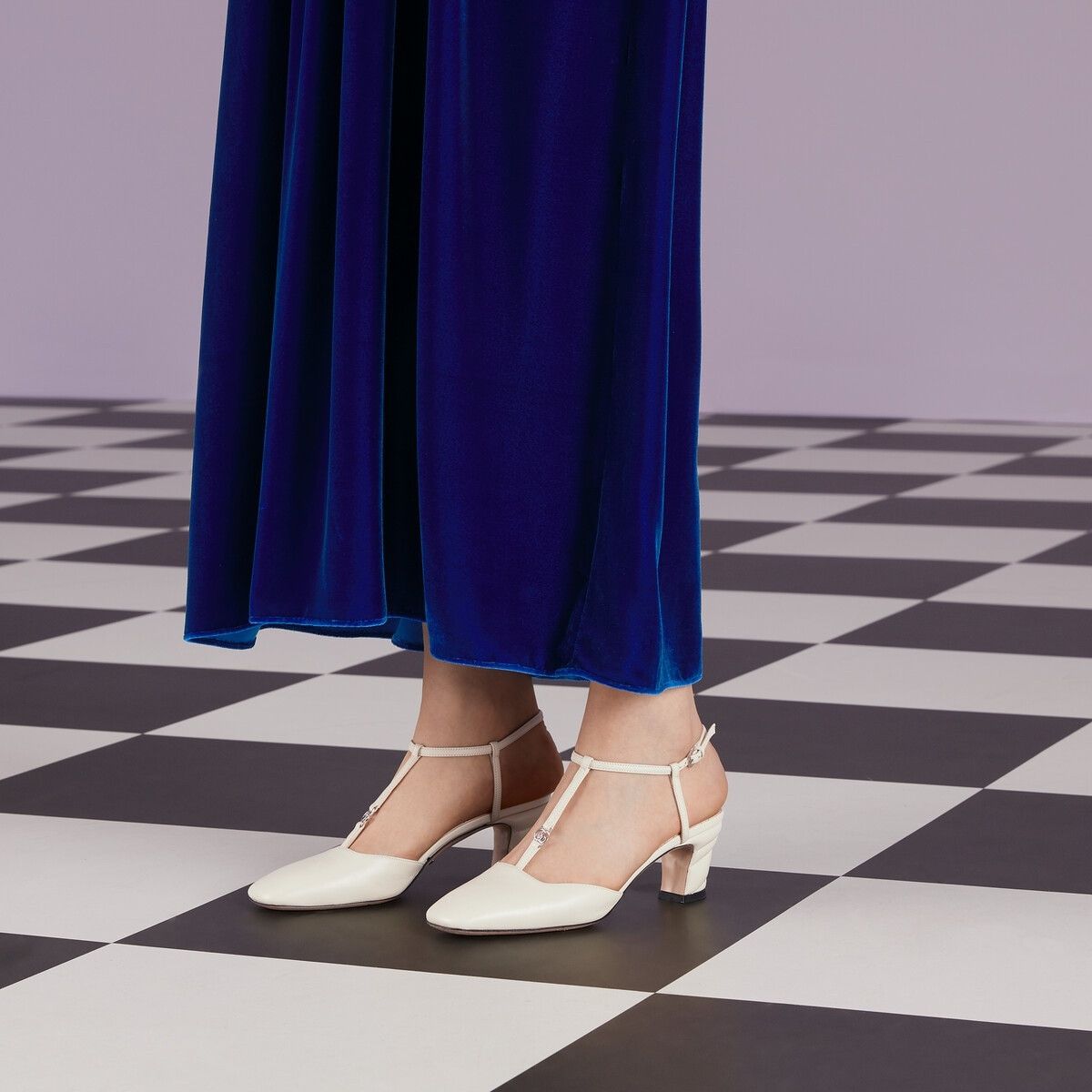Gucci o1s1wg110125 Double G Slingback Pumps in White Size US 4.5 / IT 34.5 - 6 Thumbnail