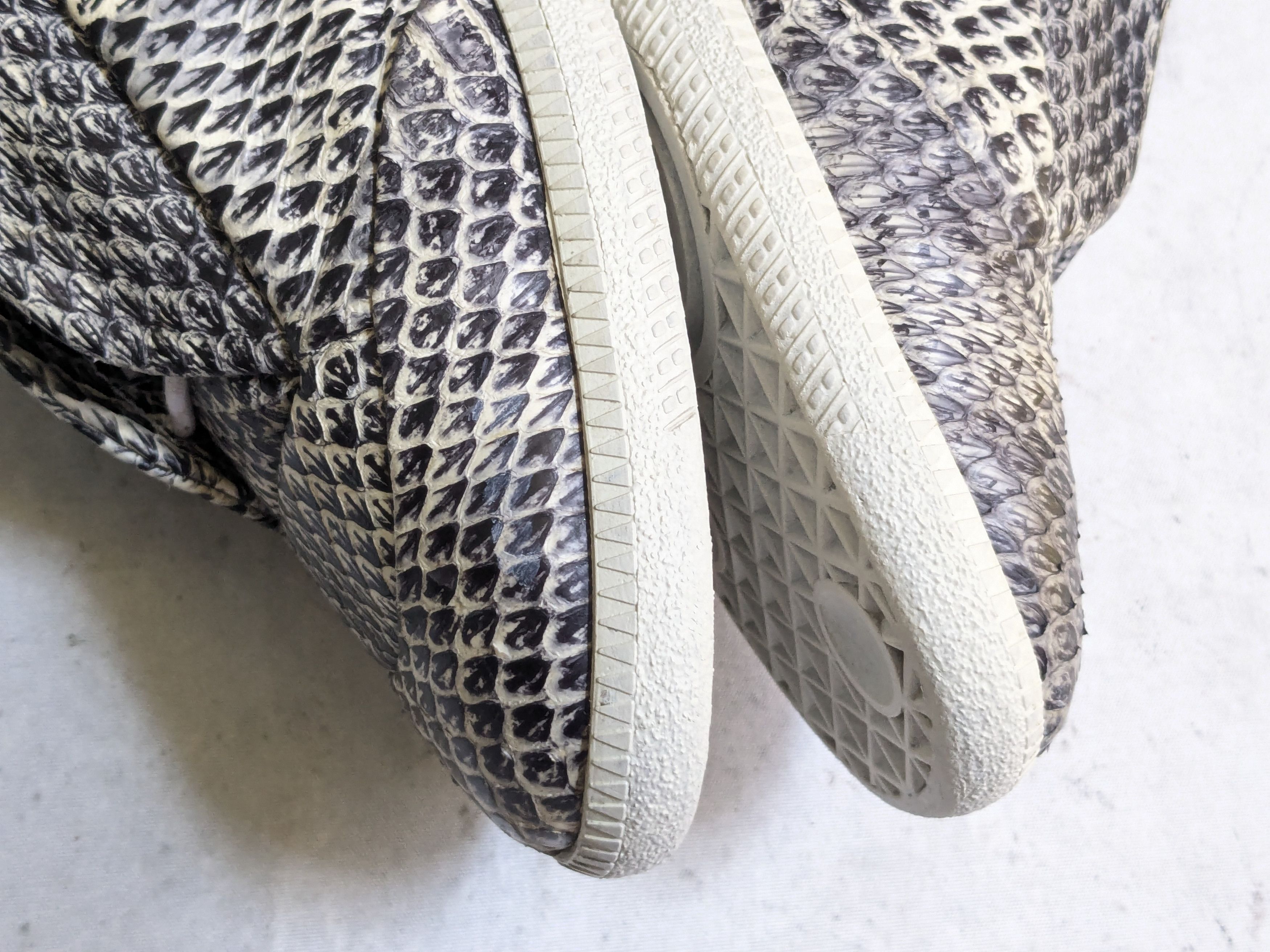 Maison Margiela Maison Margiela Future White Snakeprint 10 43 High Tops Size US 10 / EU 43 - 12 Thumbnail