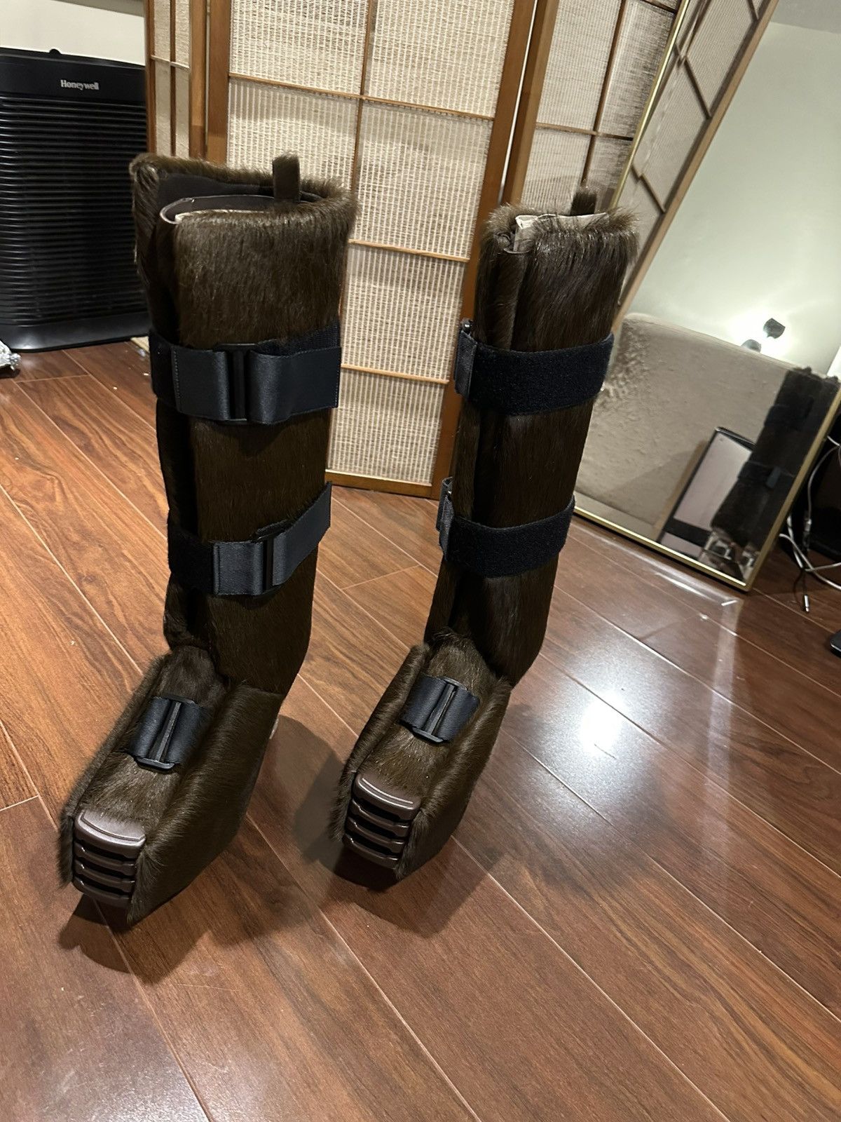 Rick Owens Rick owens fur calf-splint-brace kiss heels sz 42 Size US 9 / EU 42 - 2 Thumbnail