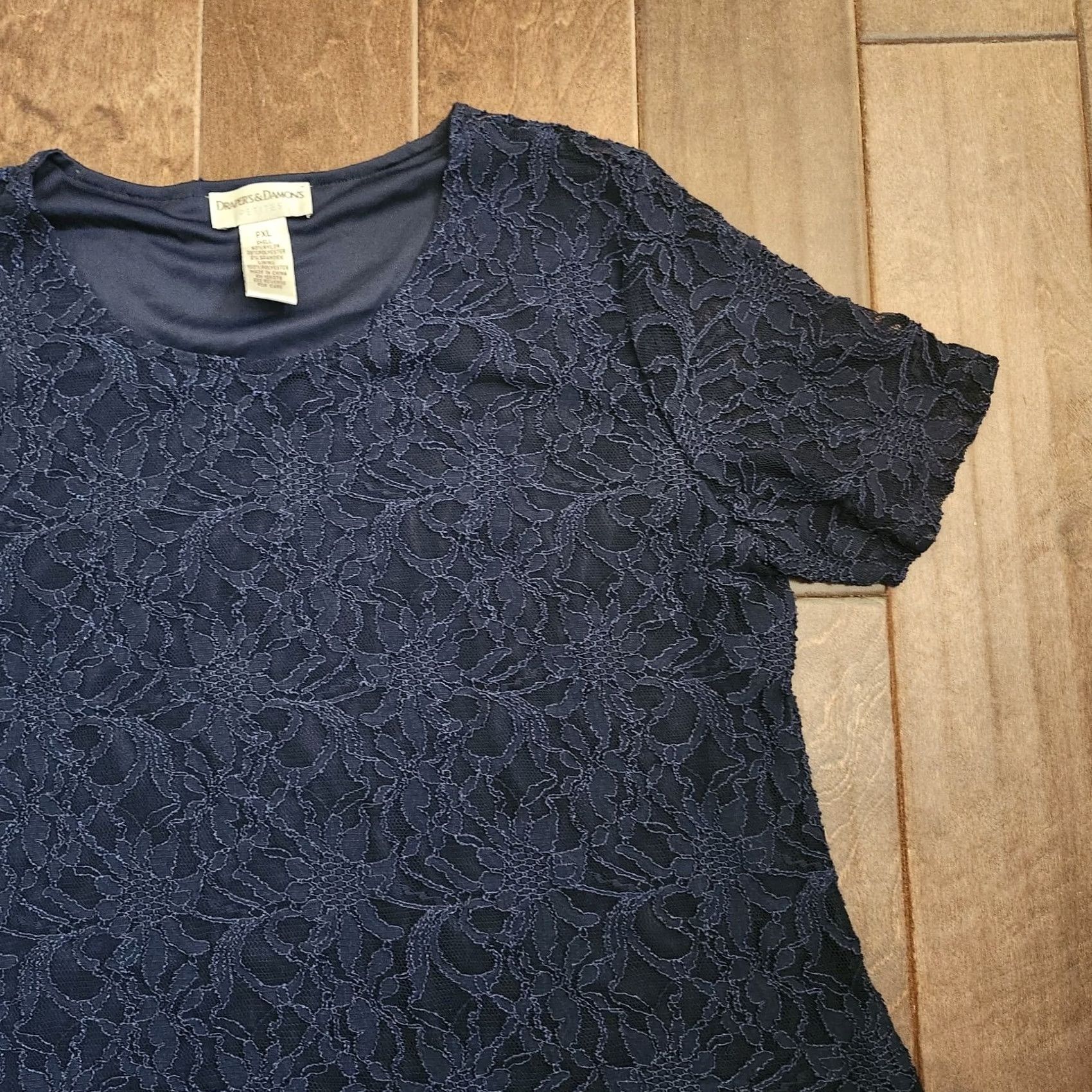 Vintage Draper's & Damon's Petites Women's Short Sleeve Black Floral Blouse PXL Pool? Size XL / US 12-14 / IT 48-50 - 5 Thumbnail