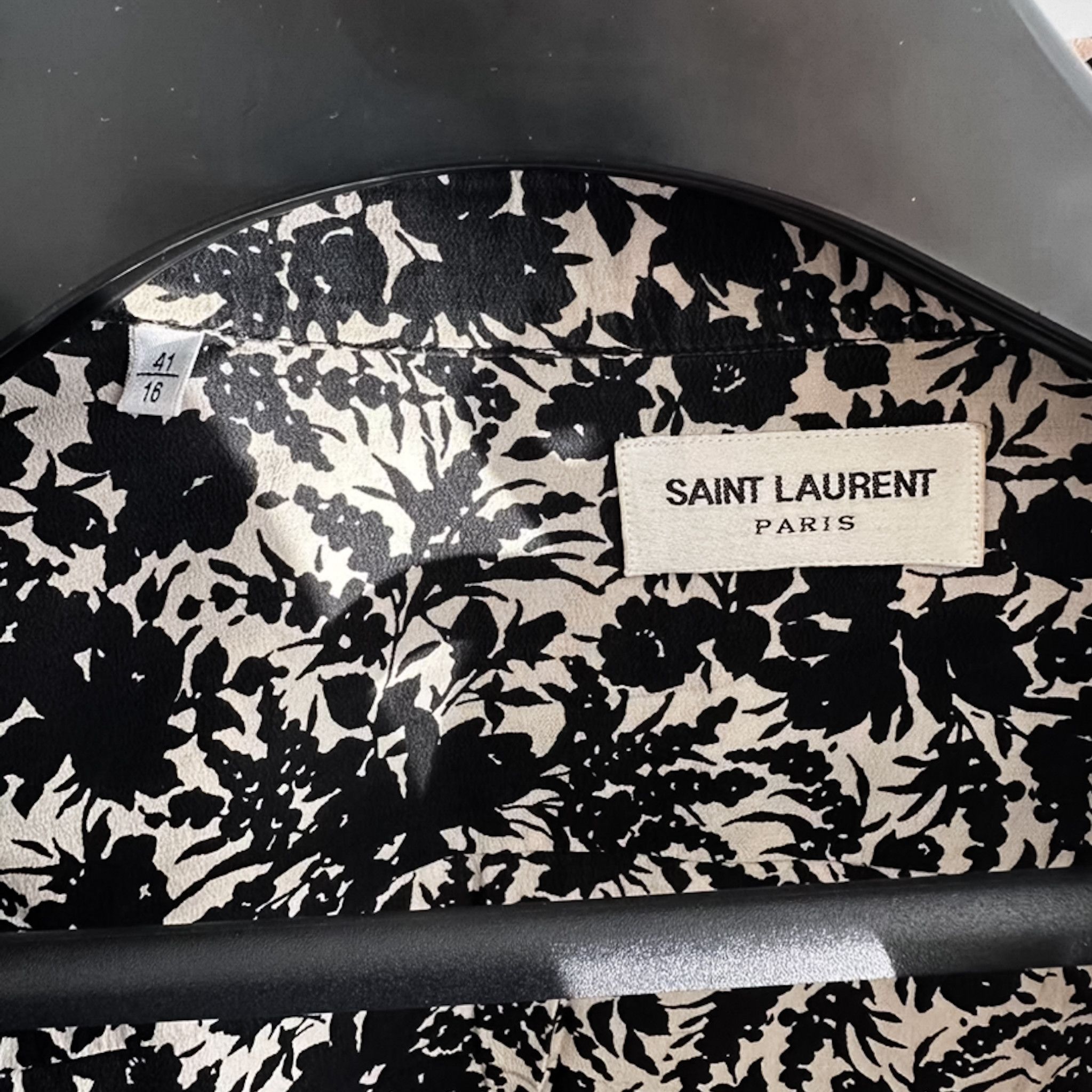 Saint Laurent Paris Saint Laurent Short Sleeve Silk Shirt Size US L / EU 52-54 / 3 - 3 Thumbnail