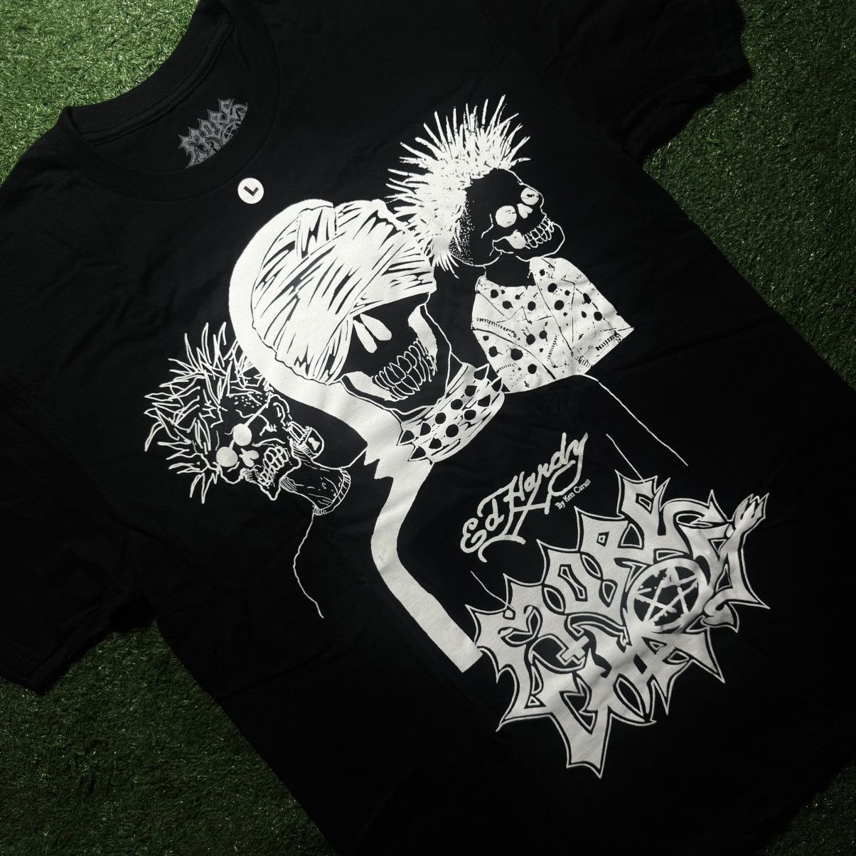 Ed Hardy × Ken Carson KEN CARSON X ED HARDY “ MORE CHAOS “ & FRIENDS BOX SET MERCH Size US L / EU 52-54 / 3 - 4 Thumbnail