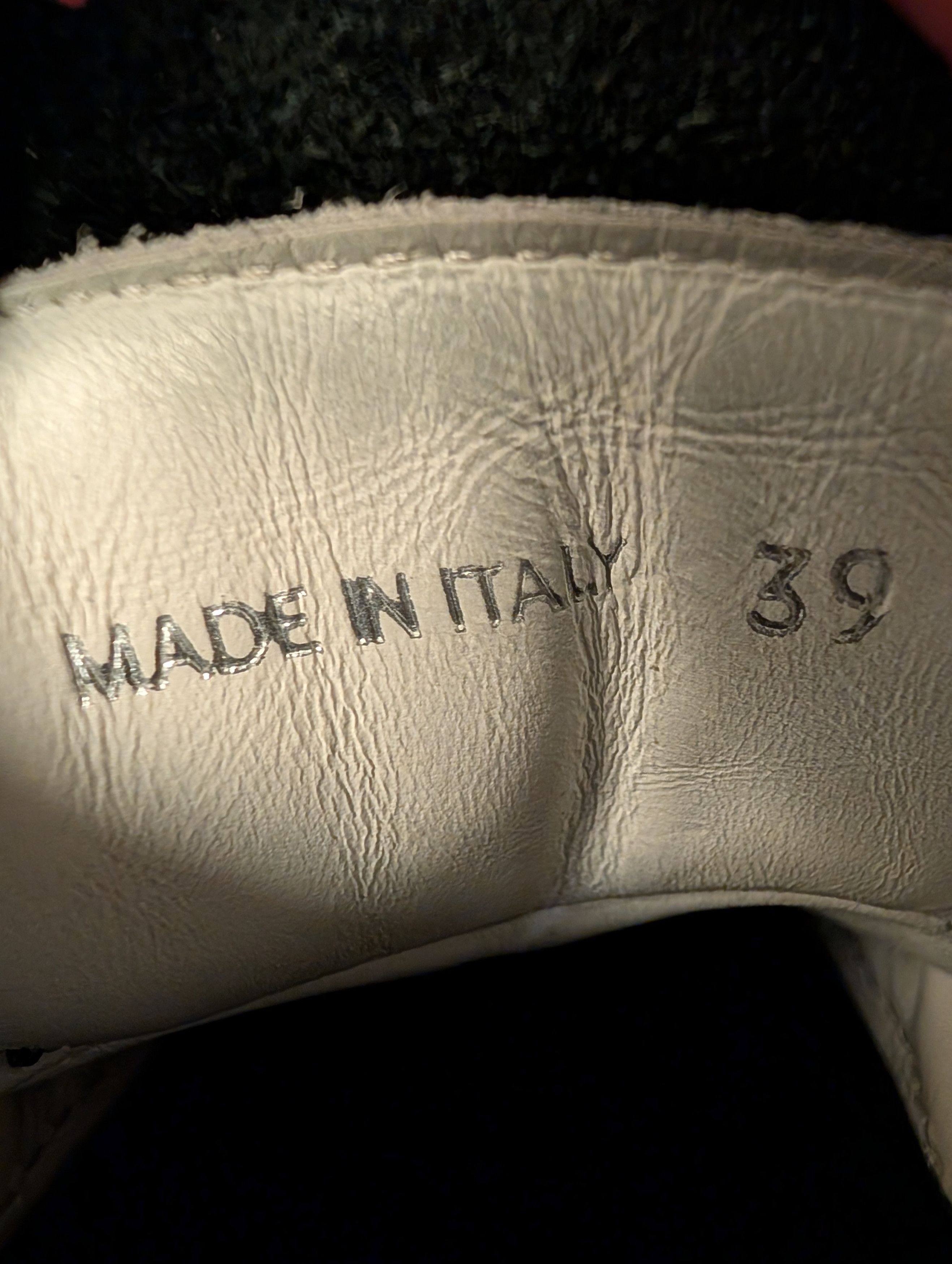 Off-White Virgil Era Off-White - USED Beige and Black Suede Sneakers Size US 6 / EU 39 - 8 Thumbnail