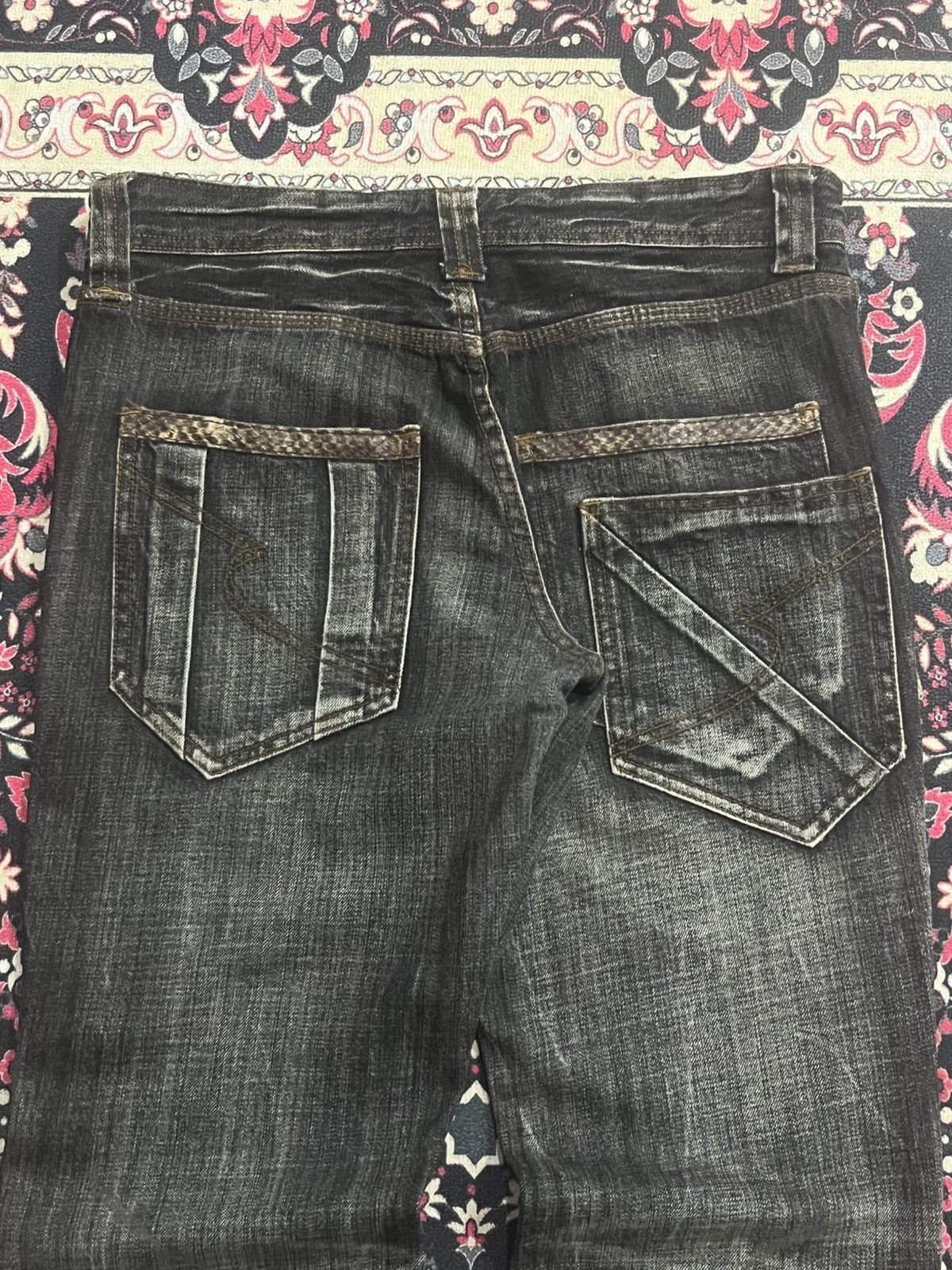 semanticdesign Semantic Design Snakeskin Distressing Fringe Mud Flare Jeans Size US 32 / EU 48 - 11 Thumbnail