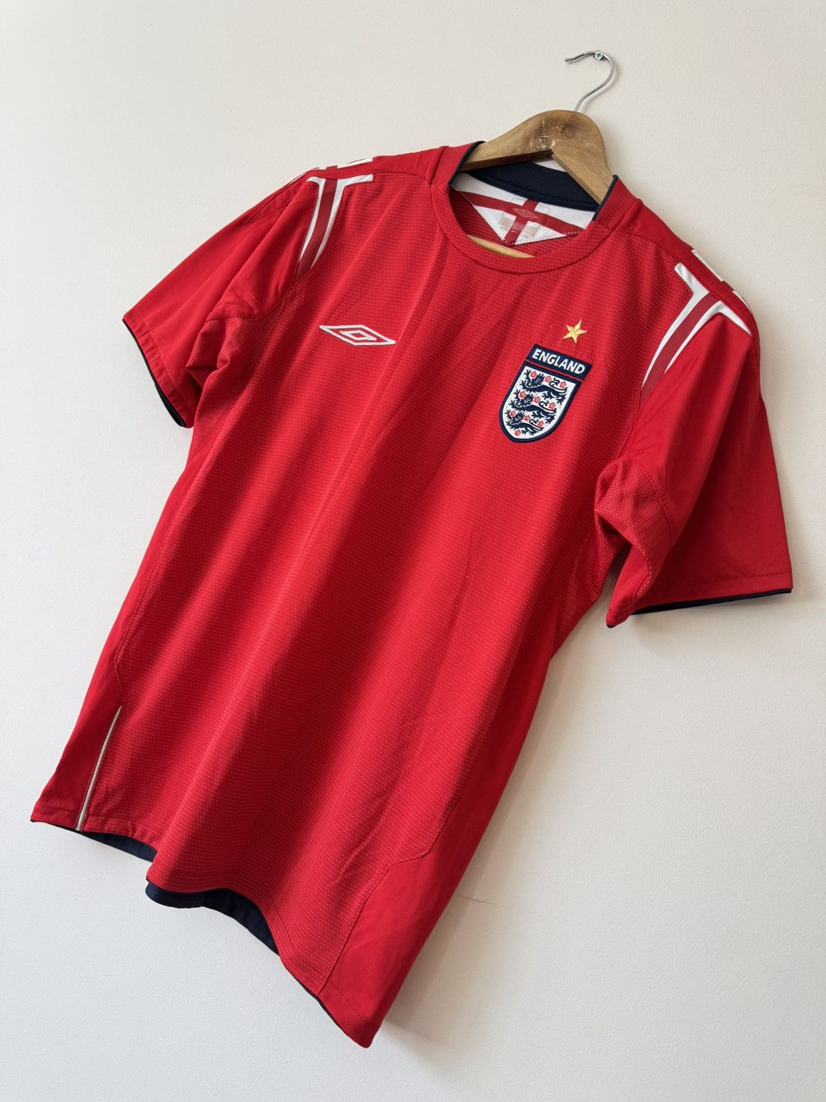 Umbro Vintage England 2004-2006 Away Soccer Jersey Football Shirt Size US S / EU 44-46 / 1 - 3 Thumbnail