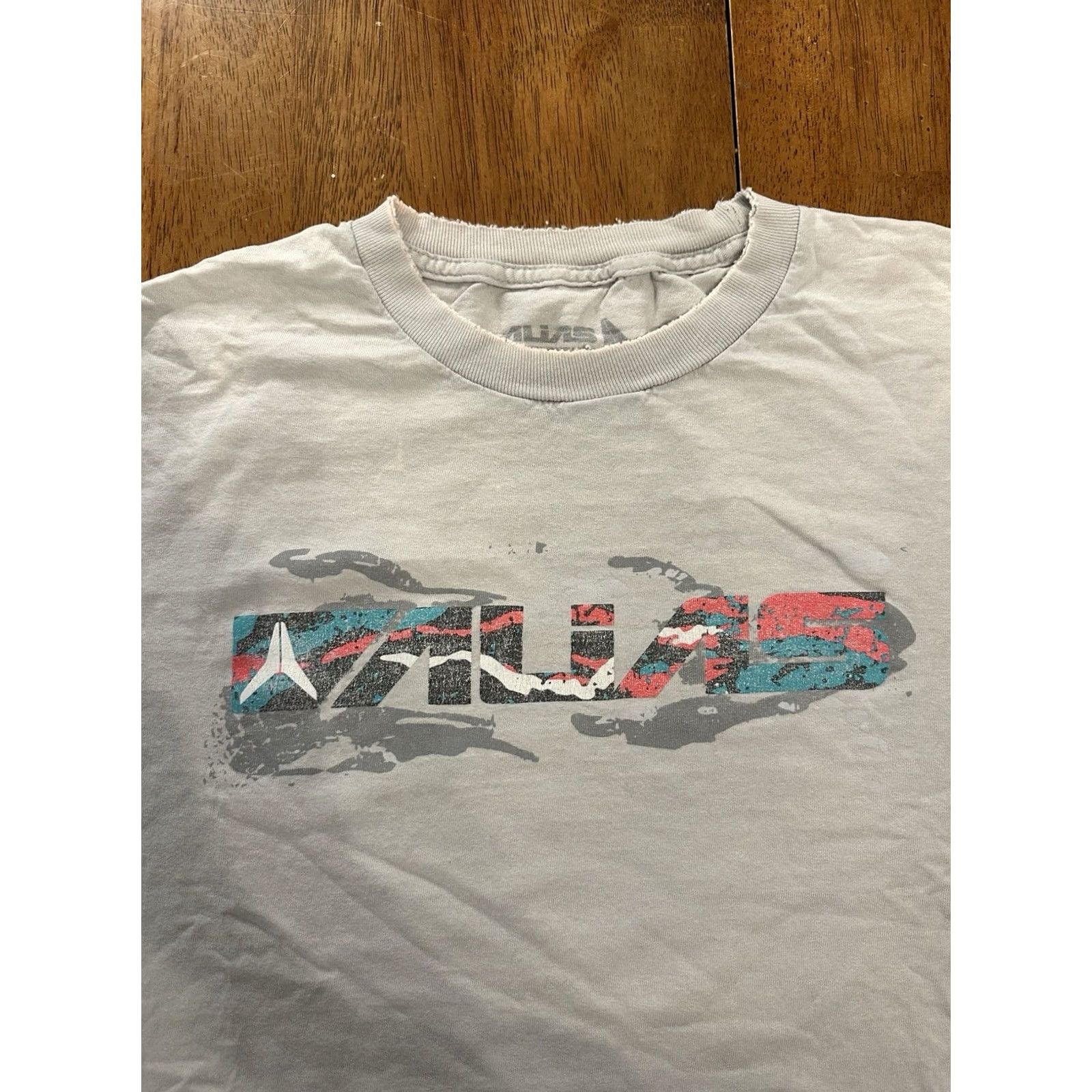Vintage Alias T Shirt XL Skate Street Grunge Shirt Unisex Adults Beige 100% Cotton Beefy T Grunge Size US XL / EU 56 / 4 - 2 Thumbnail