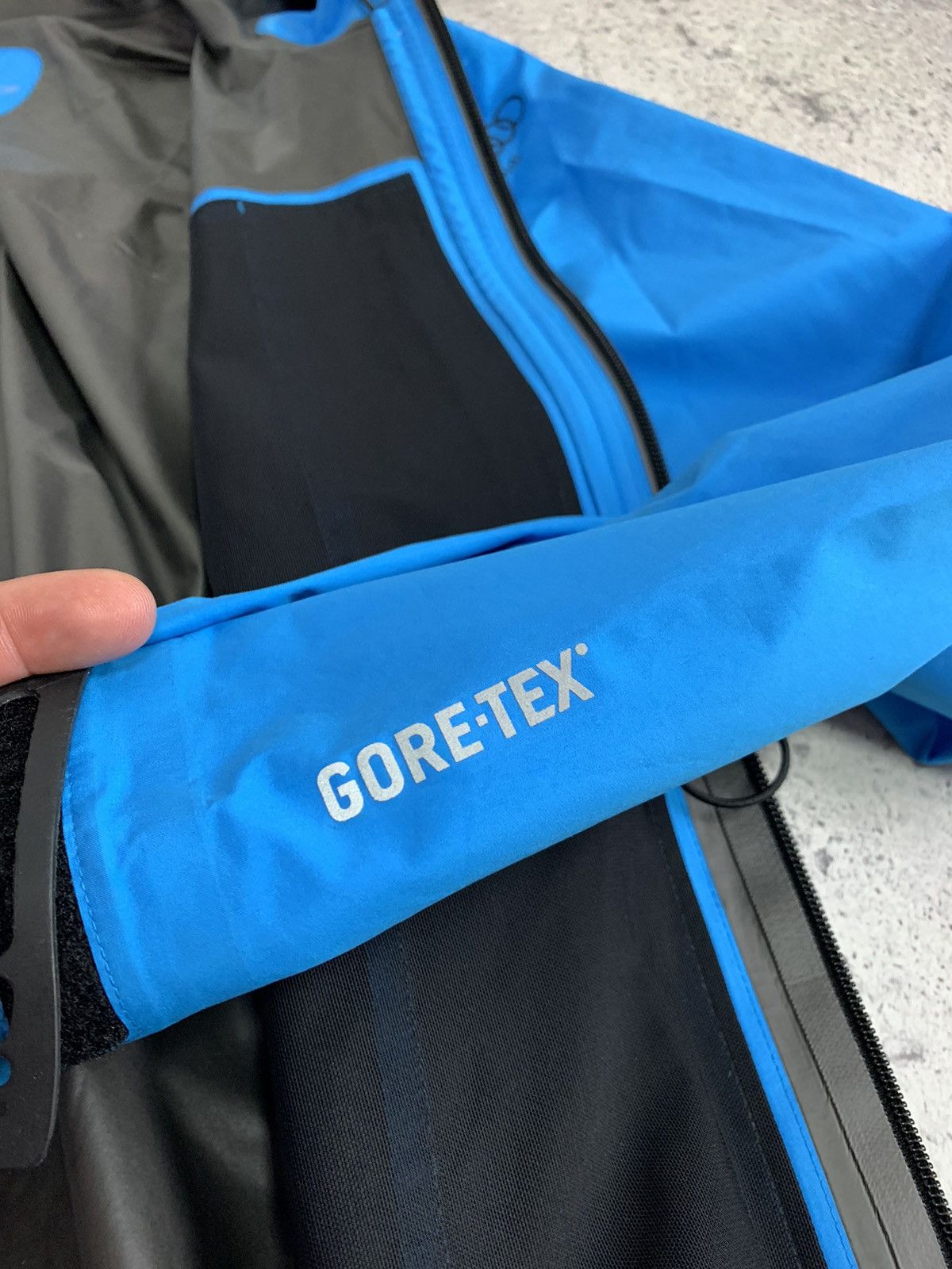 Goretex × Odlo Odlo Swissski Gore Tex Jacket Olympic Team Switzerland Size US M / EU 48-50 / 2 - 10 Thumbnail