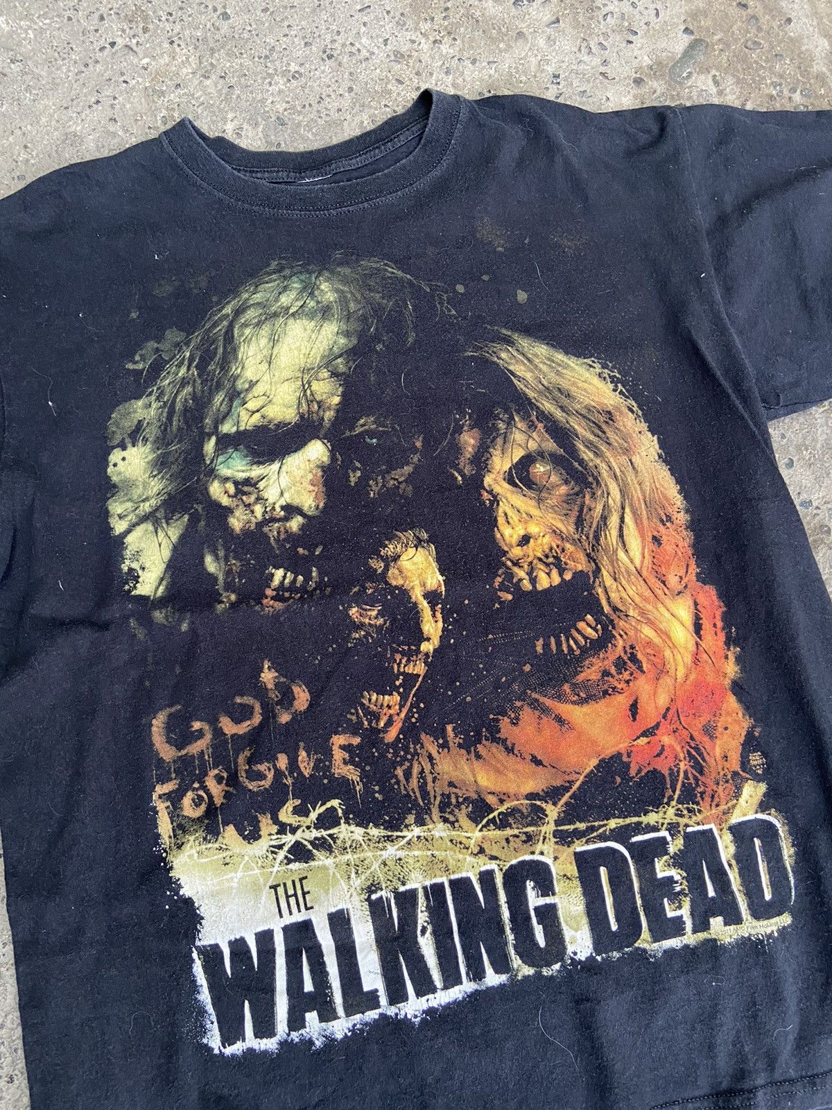 Vintage The walking dead all over print T shirt Size US L / EU 52-54 / 3 - 2 Thumbnail