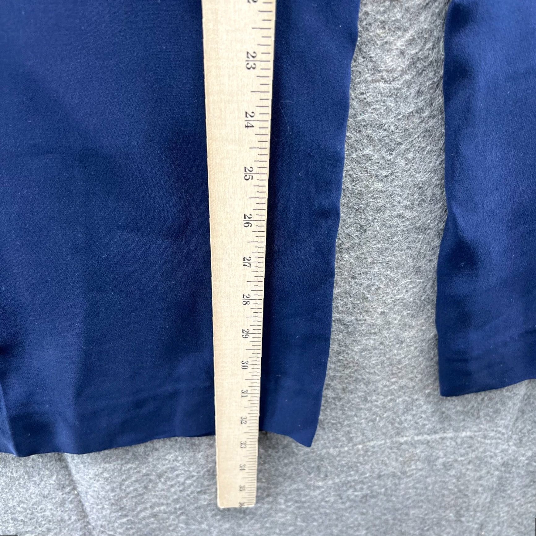 Ralph Lauren VINTAGE? No. Lauren Ralph Lauren Dress Pants Women 12 Blue Chino Pleated Wide Leg Trouser Dress Pants Womens Regular 12 Blue Wide-Leg Size 24" / US 00 / IT 34 - 5 Thumbnail