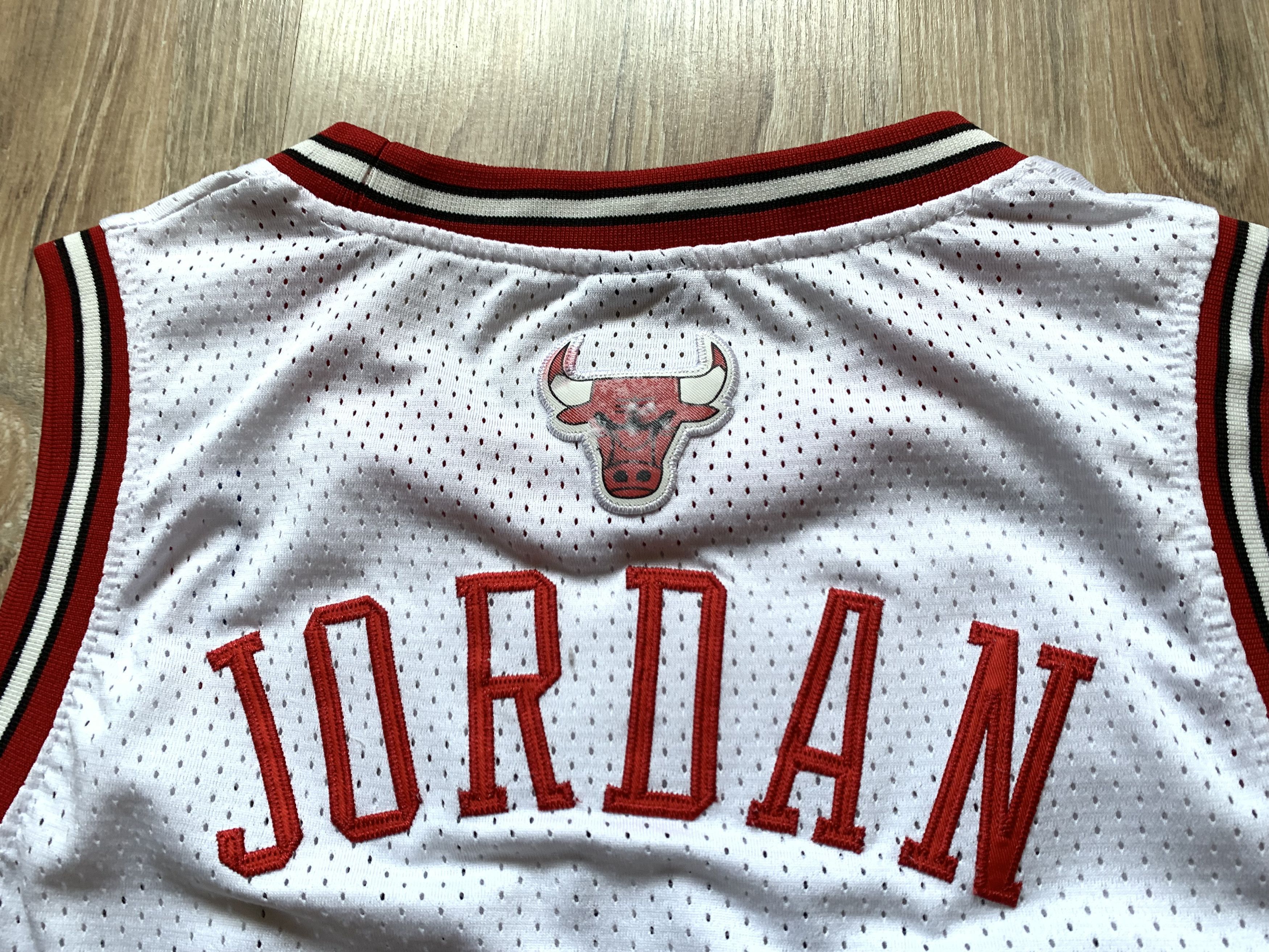 NBA × Vintage Authentic Michael Jordan Nike Chicago Bulls Jersey #23 Size US M / EU 48-50 / 2 - 8 Thumbnail