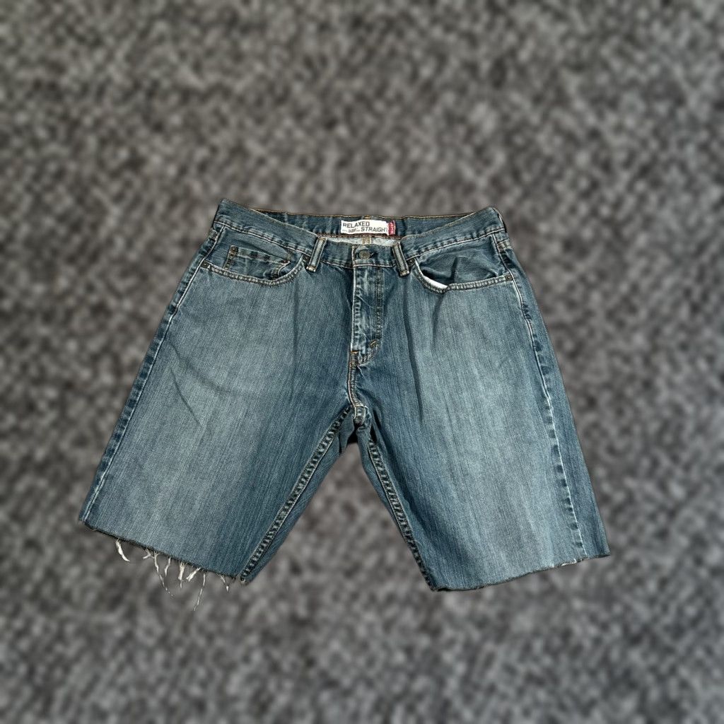 Levi's VINTAGE Levi's Bermuda Shorts Men 33 Blue Denim Casual Summer Beach Grunge 10" Inseam Size US 33 - 1 Thumbnail