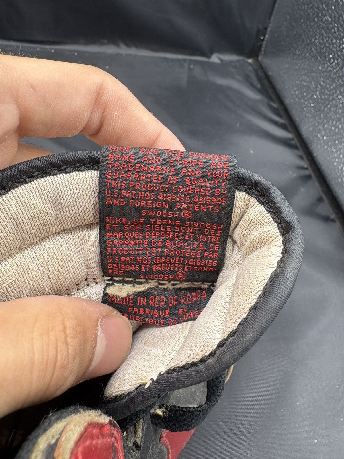 Jordan Brand 1985 Original Nike Air Jordan 1 Black Red BANNED (OFFER) Size US 9 / EU 42 - 4 Thumbnail