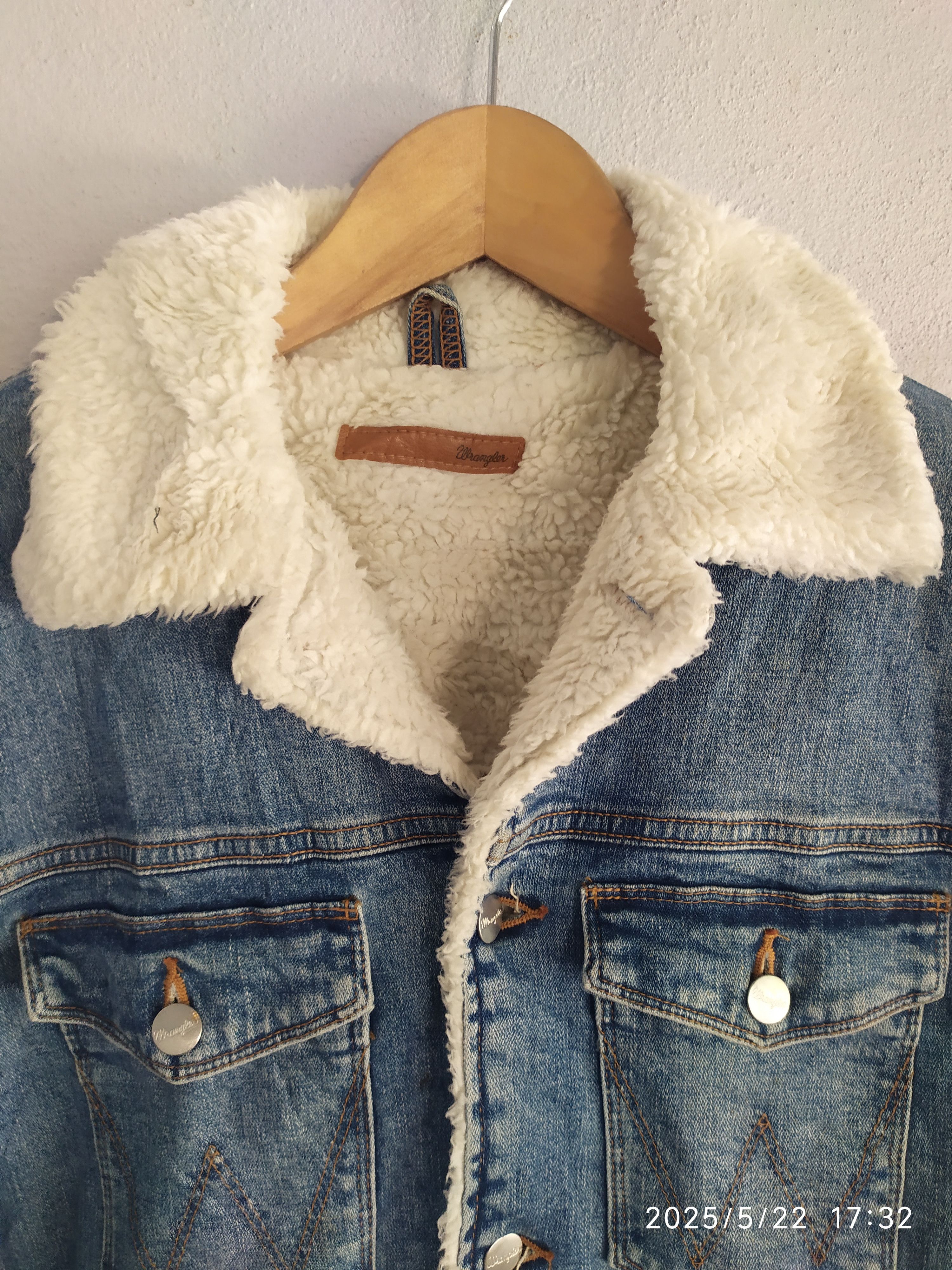 Vintage × Wrangler Vintage Wrangler Denim Jacket Sherpa Size US M / EU 48-50 / 2 - 5 Thumbnail