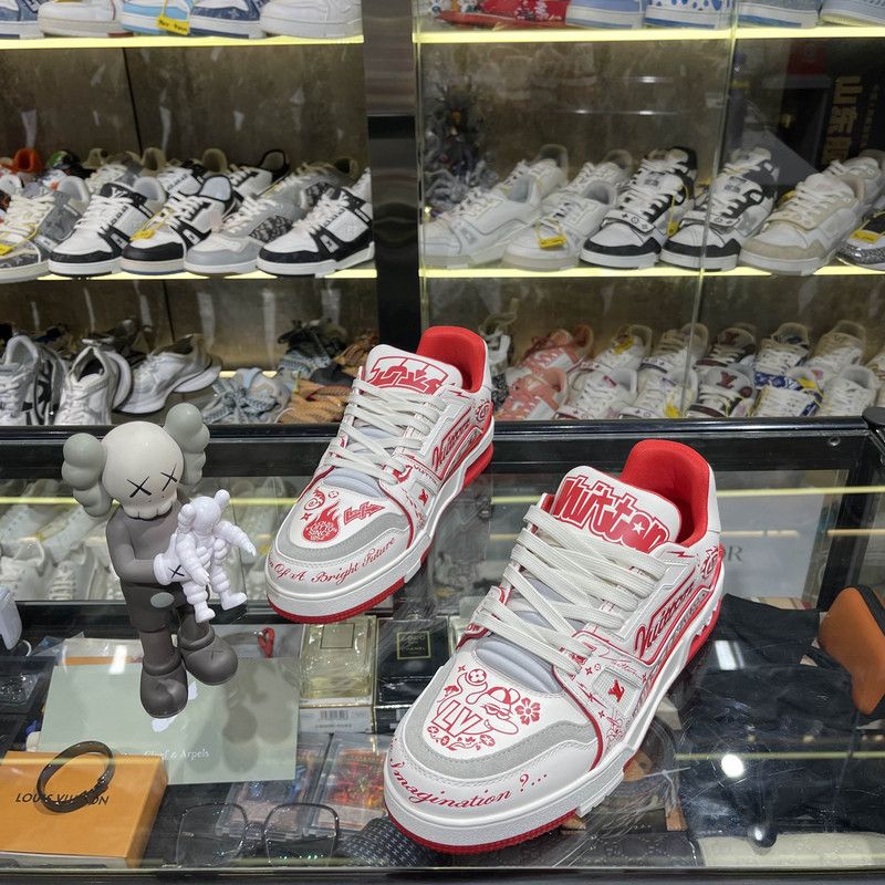 Louis Vuitton Louis Vuitton Leather Low-Top Trainer Sneakers 0079 Size US 8 / EU 41 - 1 Thumbnail