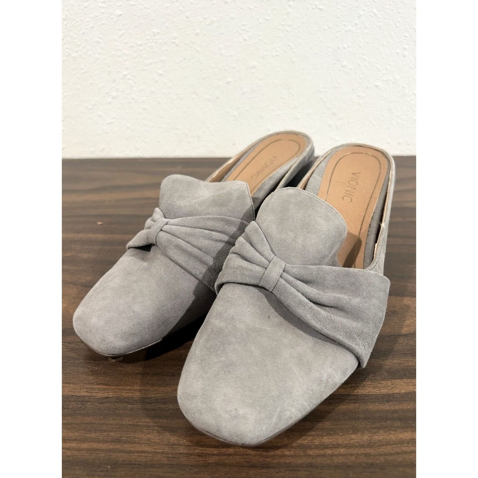 Vionic Vionic Presley Suede Mules Block Heel Slip On Loafers Grey 8 Womens Arch Support Bow Size US 8 / IT 38 - 5 Thumbnail