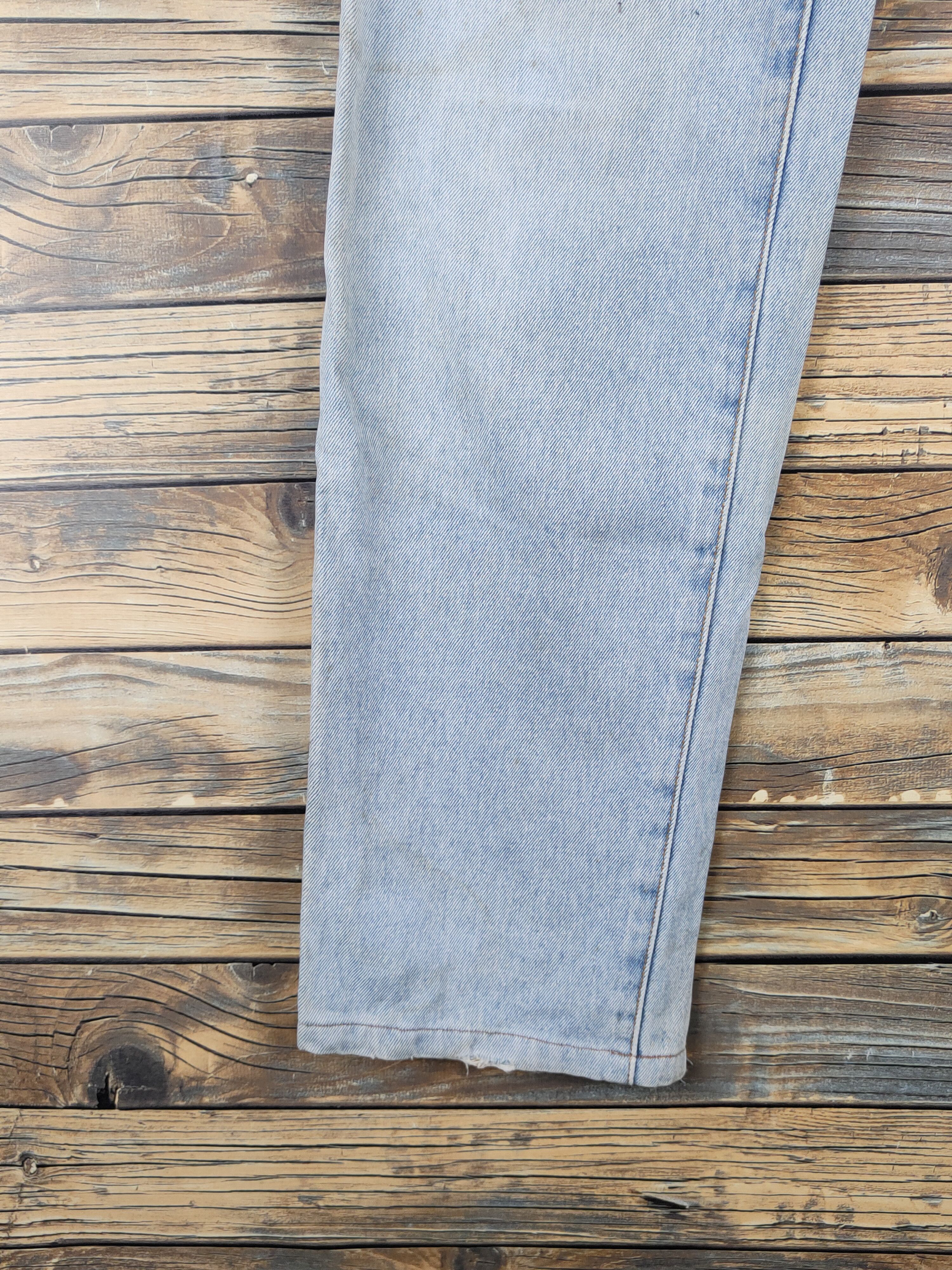 Uniqlo Uniqlo vintage Light Blue Distressed Ripped Jeans #W1413 Size US 27 - 4 Thumbnail