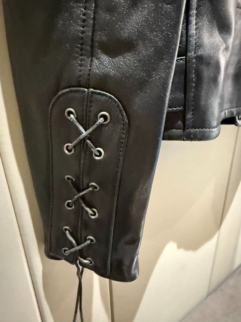 Saint Laurent Paris Saint Laurent Paris Saint Laurent Women's Casual Leather J Size US S / EU 44-46 / 1 - 3 Thumbnail