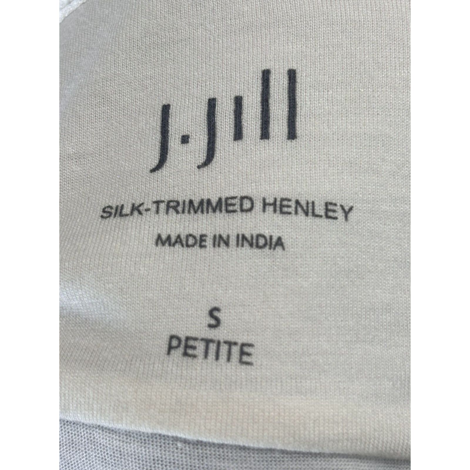 J. Jill J. Jill Silk Trimmed Pima Henley Shirt Small Ivory Long Sleeve Casual PS Petite Women Henley Sleeve Casual Sleeve Long Ivory Silk Size S / US 4 / IT 40 - 6 Thumbnail