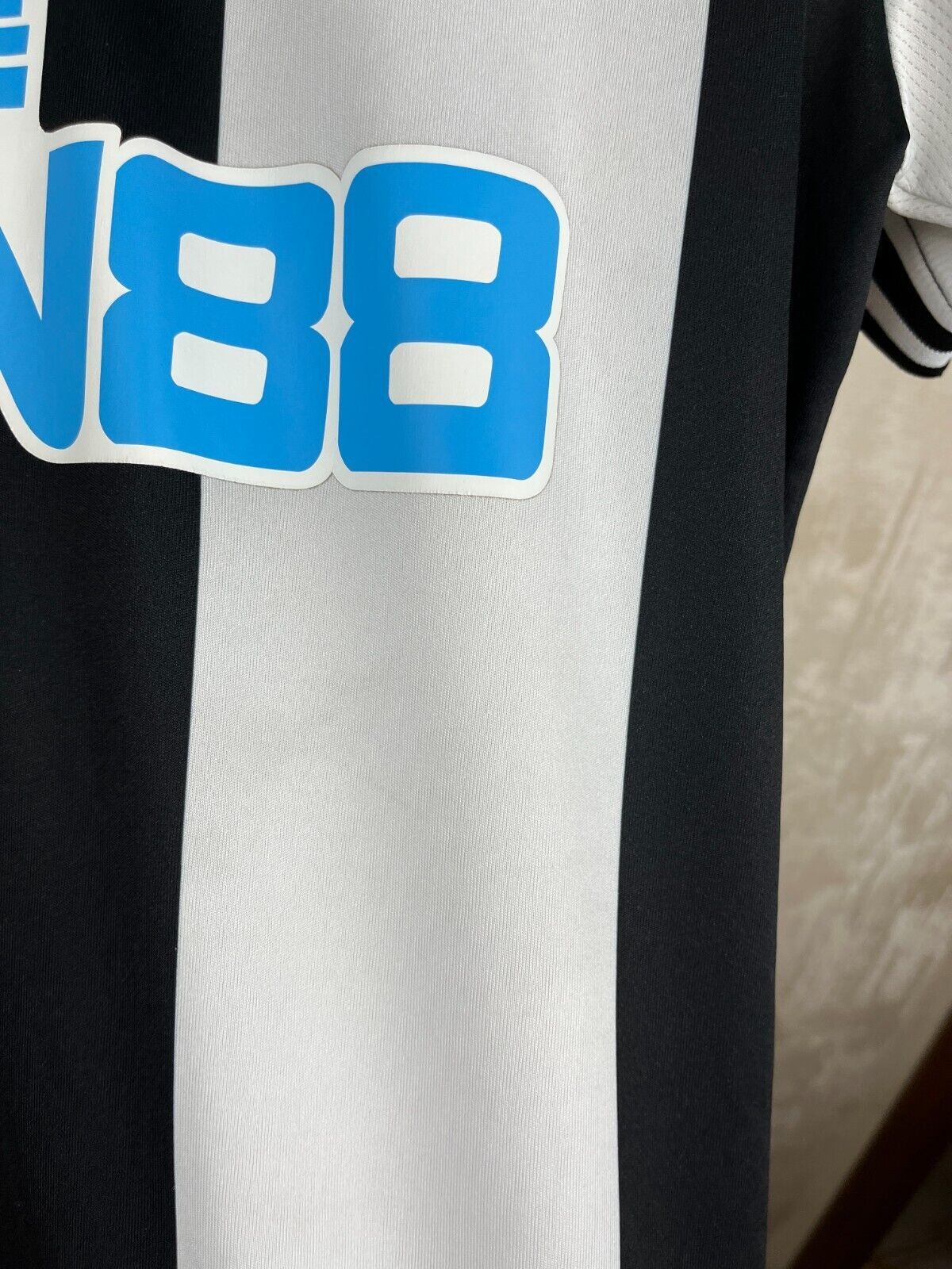 Castore Newcastle United 2021 2022 Home Football Shirt Soccer Jersey Size US S / EU 44-46 / 1 - 12 Thumbnail