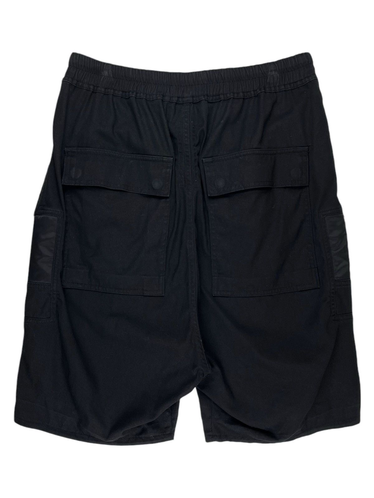 Rick Owens SS22 Rick Owens Fog Catcher Pod Shorts Black Size US 32 / EU 48 - 2 Thumbnail