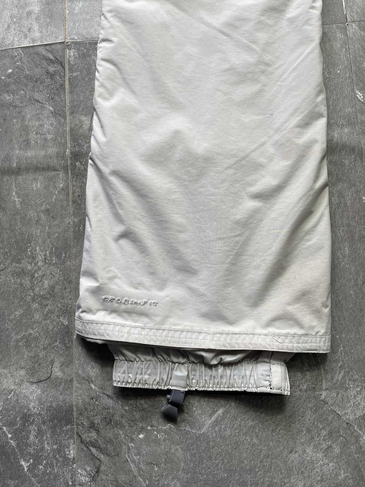 Nike ACG Vintage Nike ACG Ski Pants Snowboard Y2K Storm Fit 00s Size 28" / US 6 / IT 42 - 3 Thumbnail