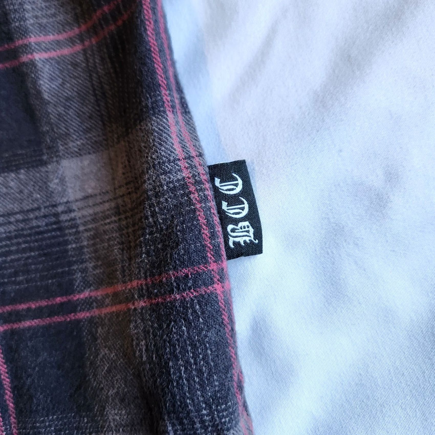 Vintage BlackCraft Cult Hooded Button Shirt S Red Grey Black Plaid Gothic Grunge Mens Size US S / EU 44-46 / 1 - 7 Thumbnail
