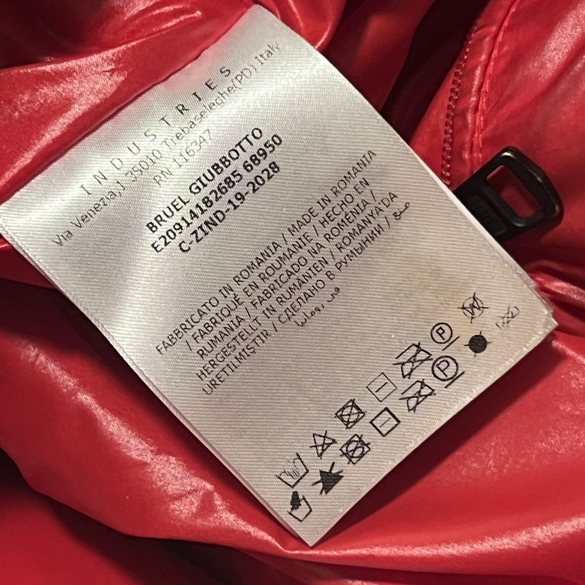 Moncler Moncler Bruel Down Jacket Red Size US L / EU 52-54 / 3 - 16 Thumbnail