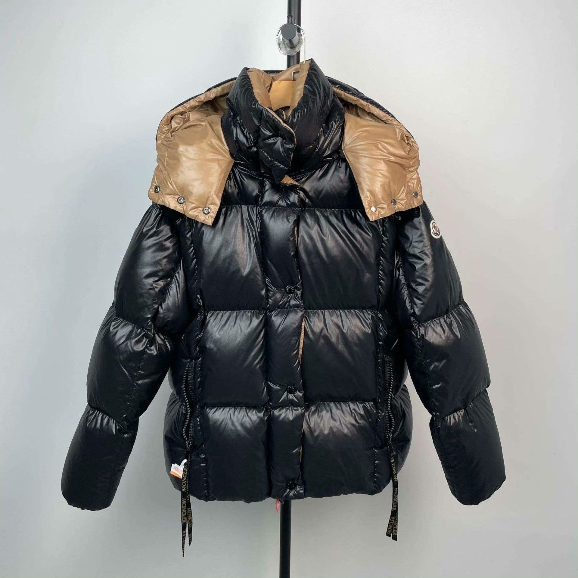 Moncler Moncler Down Cropped Black Heavy Coat L Men Size US L / EU 52-54 / 3 - 1 Thumbnail