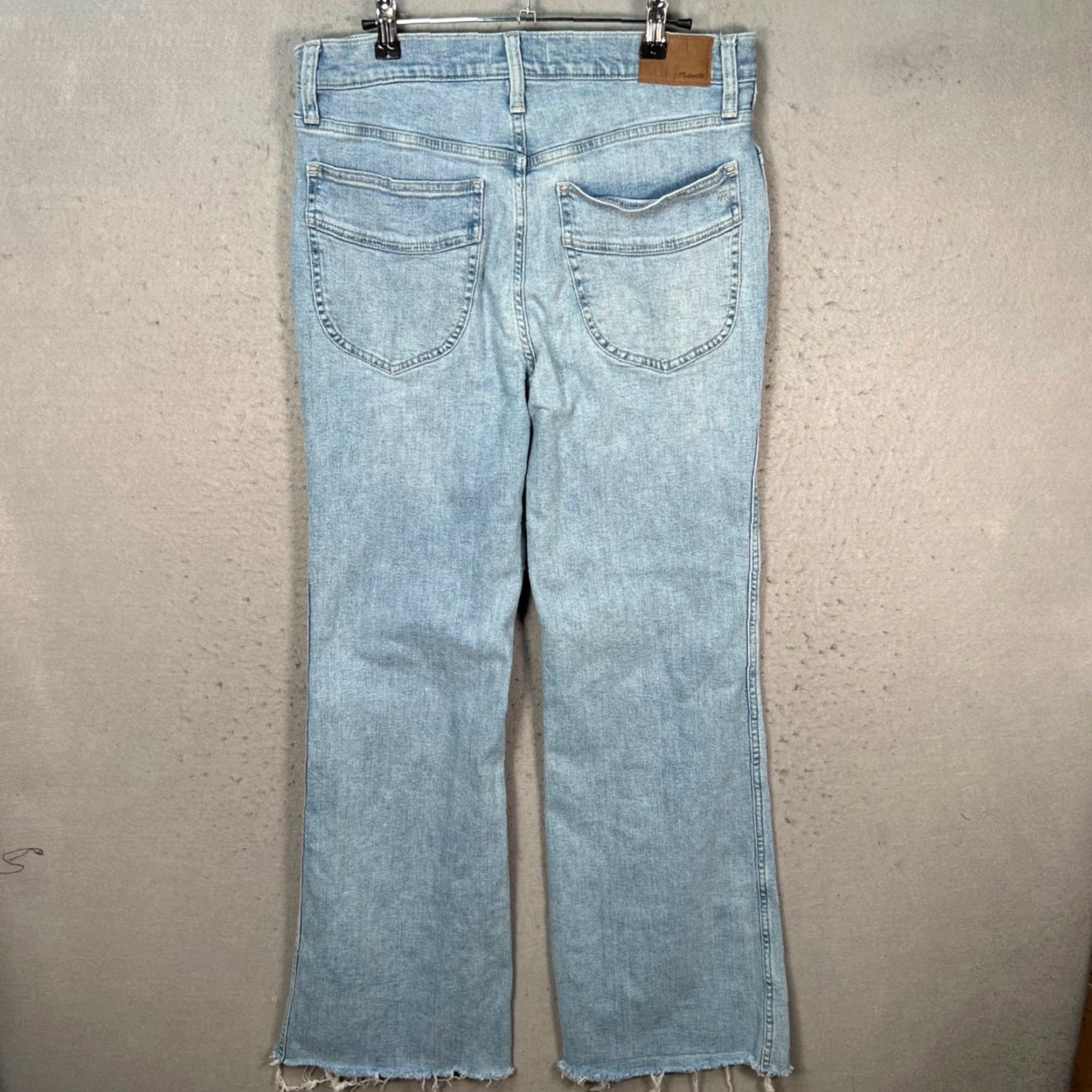 Madewell Madewell Jeans 11" High Rise Flare Light Wash Distressed Hem Womens Size 30 Jeans Size 30" / US 8 / IT 44 - 2 Thumbnail