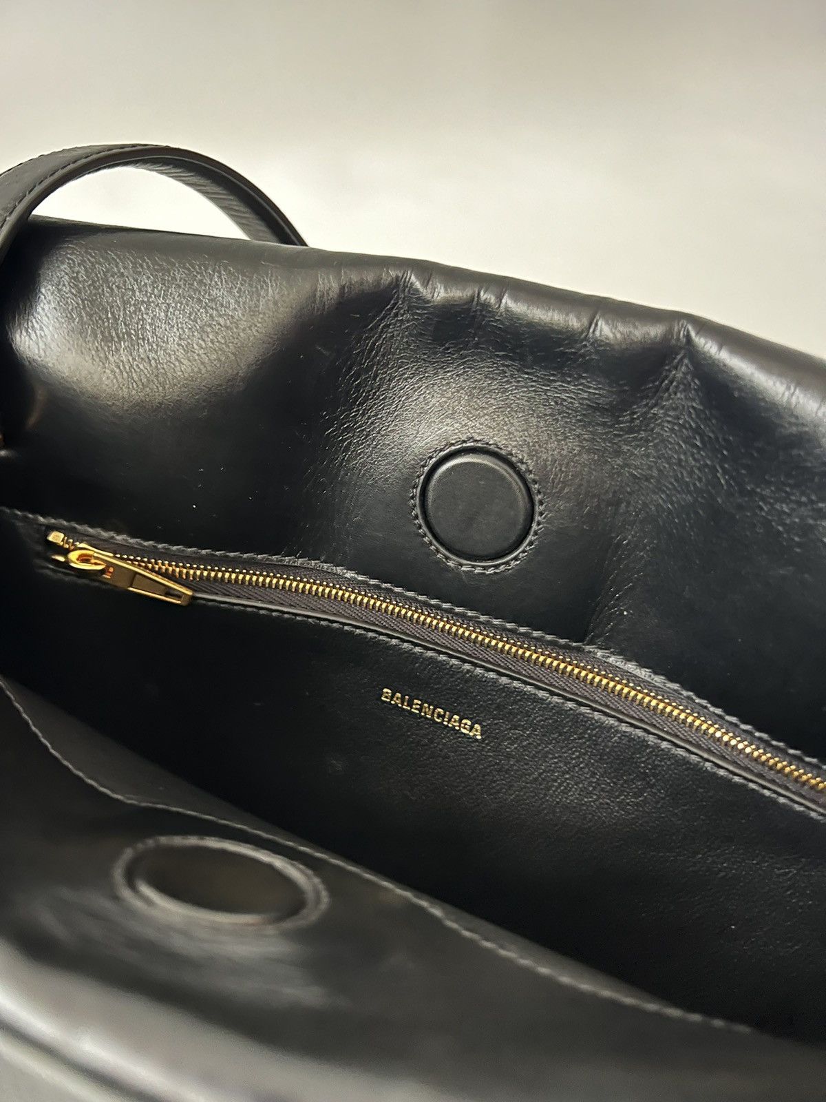 Balenciaga Balenciaga Crush Large Shoulder Bag Size ONE SIZE - 14 Thumbnail