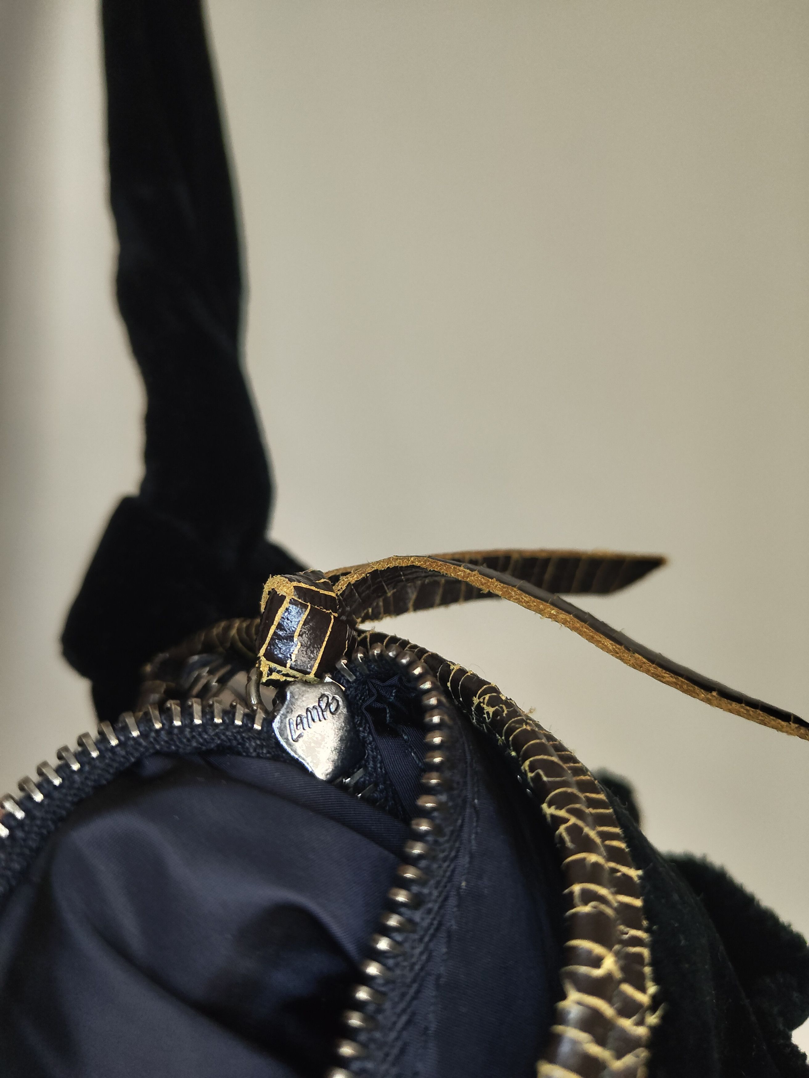 Miu Miu Velvet vintage black Miu Miu bag 00" Size ONE SIZE - 9 Thumbnail