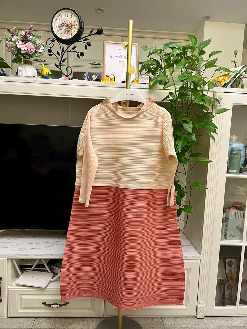 Issey Miyake Issey Miyake PP Pleated Dress JH463 - dmc Size US 30 / EU 46 - 1 Thumbnail