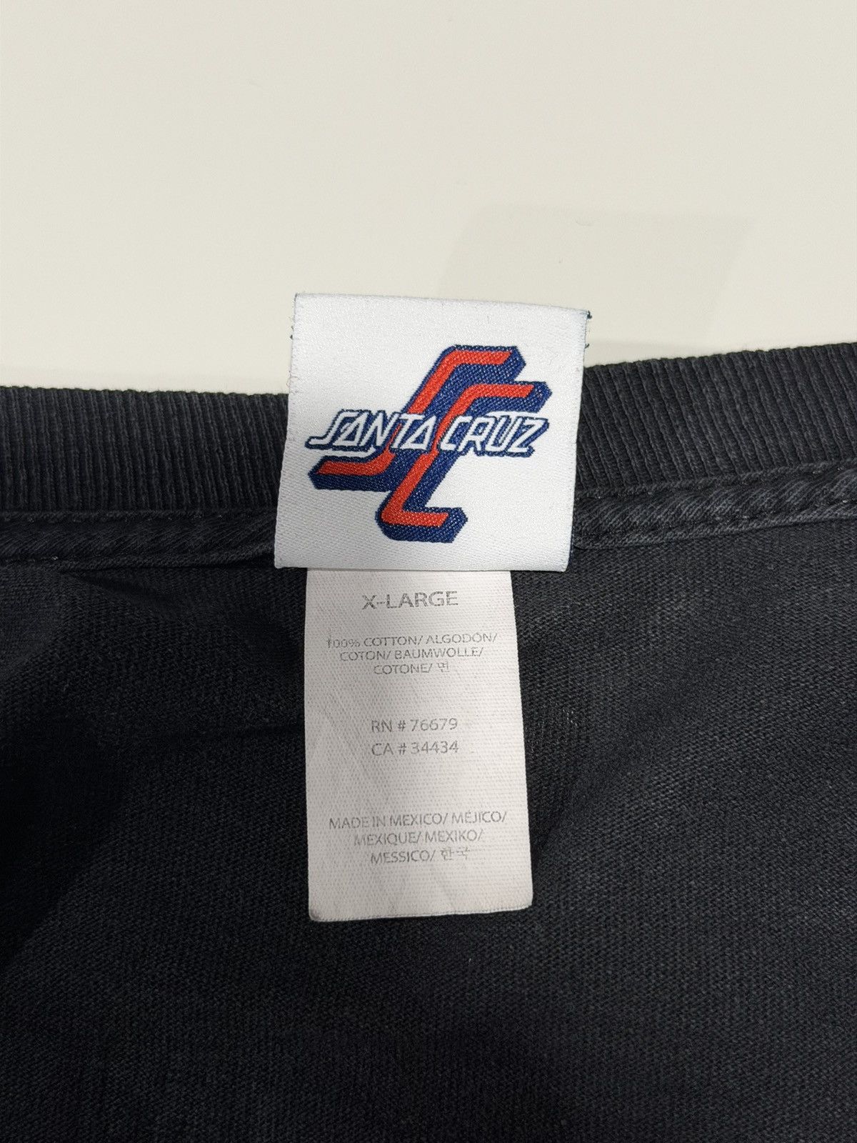 Santa Cruz Skateboards 2010s Vintage Santa Cruz Faded Skateboarding Long Sleeve XL Size US XL / EU 56 / 4 - 11 Thumbnail