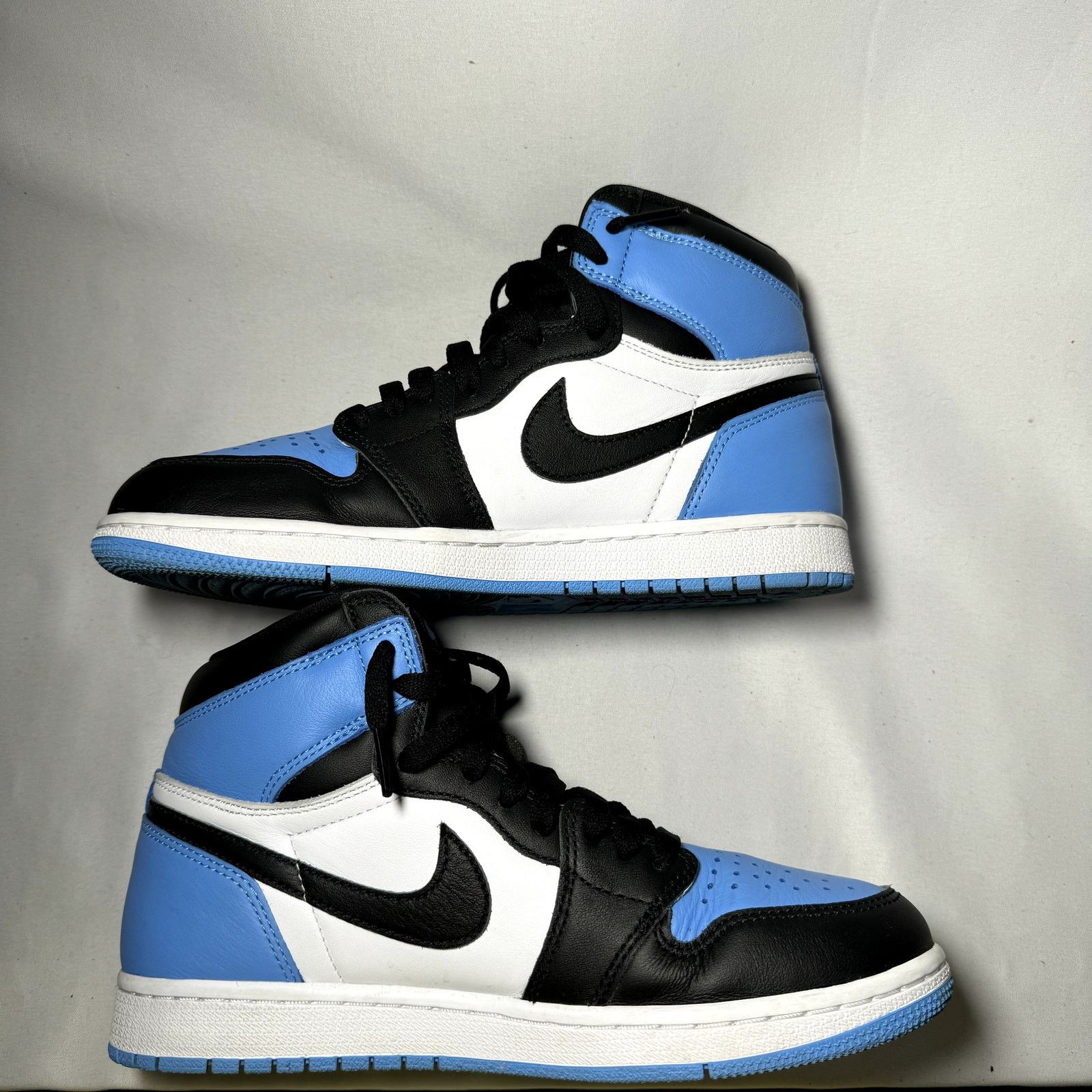 Jordan Brand × Nike Nike Air Jordan 1 Retro High OG UNC Toe Men's Shoes - Size 8 Size US 6 / EU 39 - 3 Thumbnail