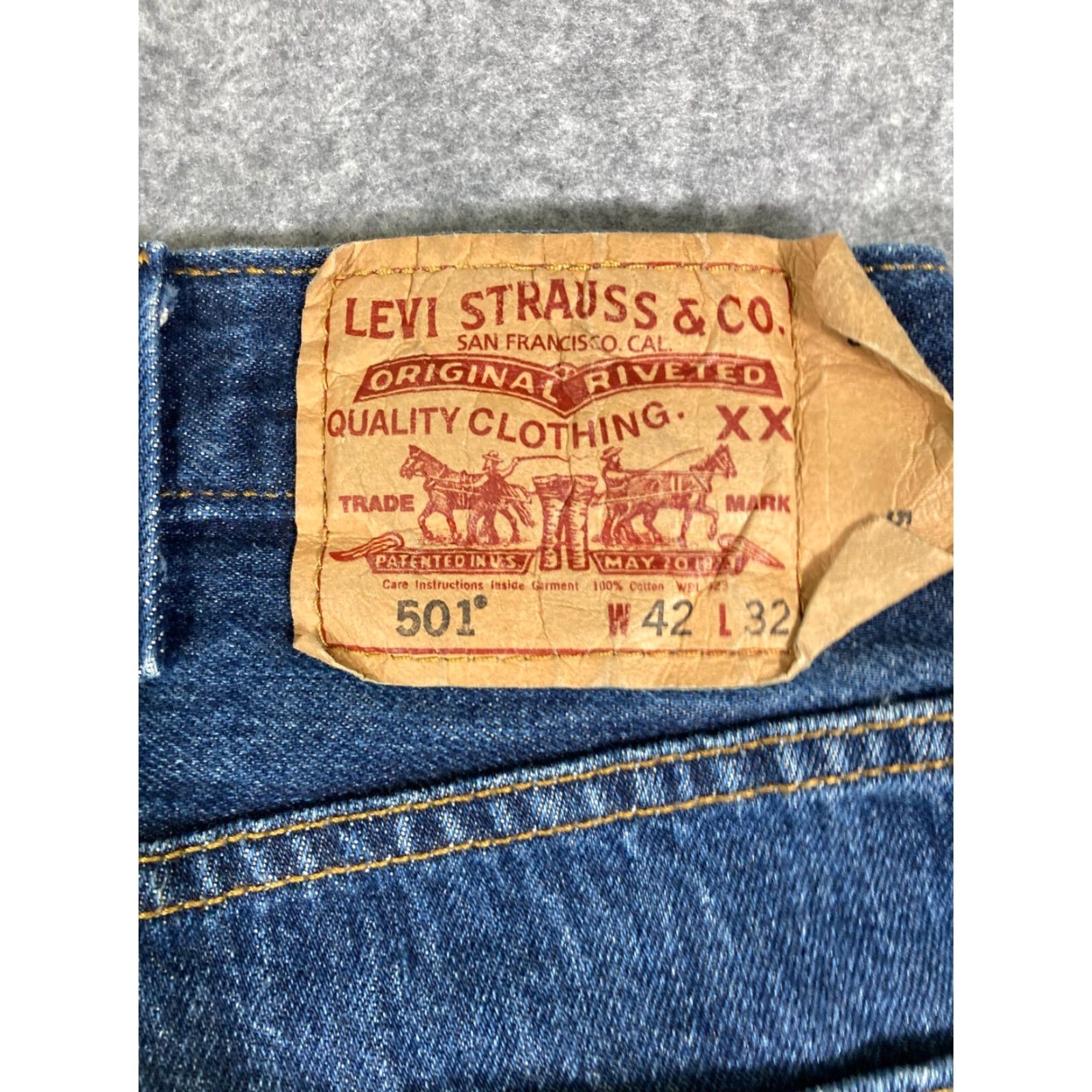 Levi's Levi's 501 Jeans Mens 42X32 Blue Denim Straight Leg Button Fly WPL 423 5-Pocket Size US 42 / EU 58 - 7 Thumbnail