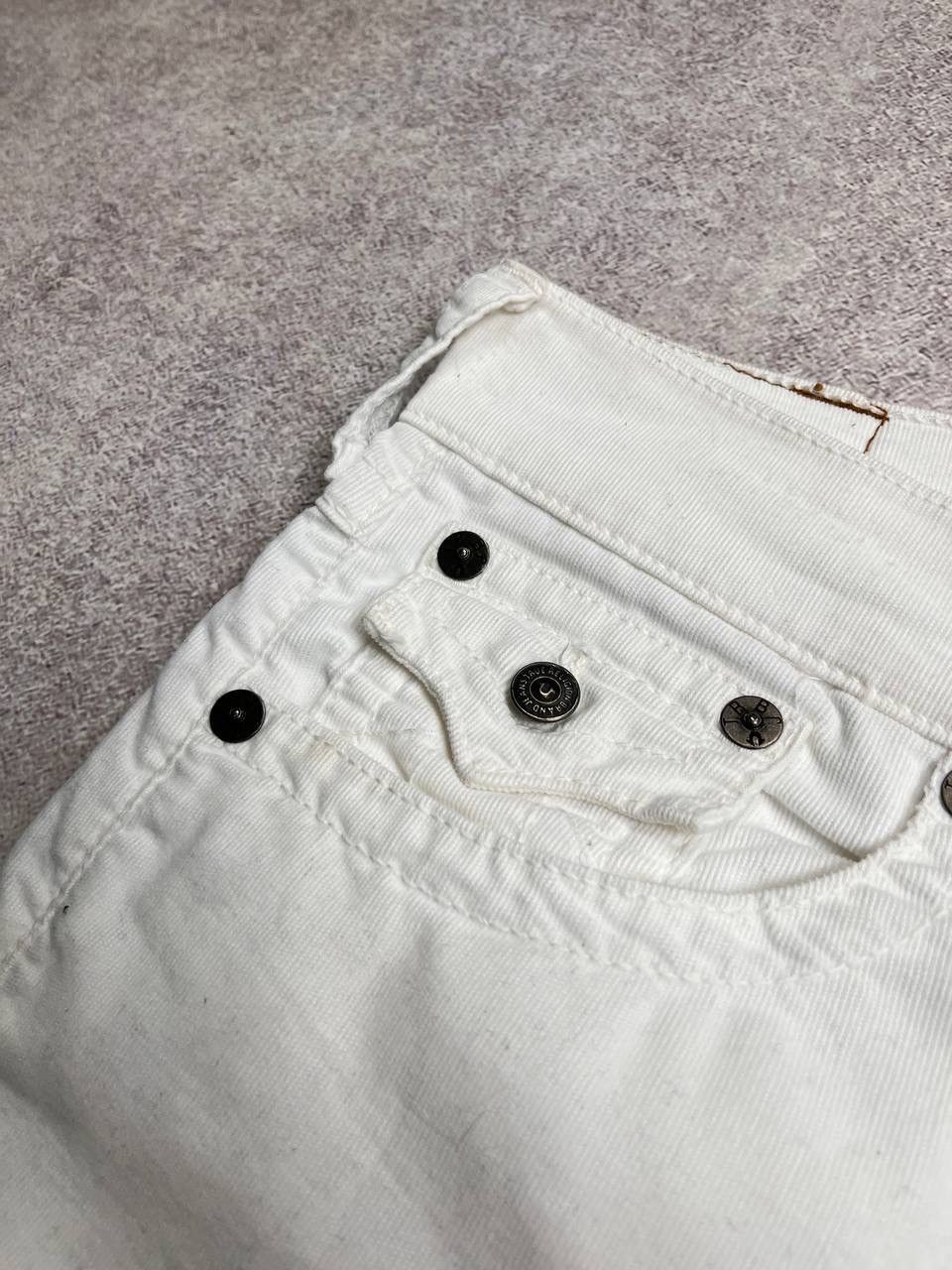 True Religion VINTAGE TRUE RELIGION RICKY BAGGY WHITE SHORTS JORTS Y2K 32 Size US 32 / EU 48 - 6 Thumbnail
