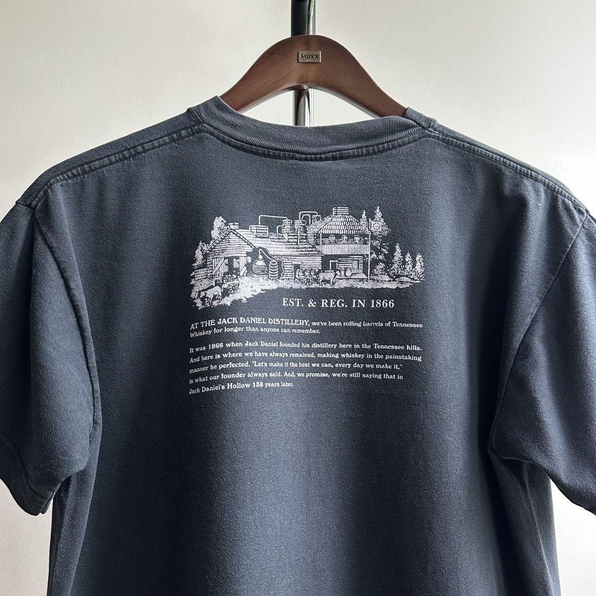 Vintage VINTAGE Y2K JACK DANIEL’S WHISKEY FADED PROMO TEE Size US L / EU 52-54 / 3 - 4 Thumbnail