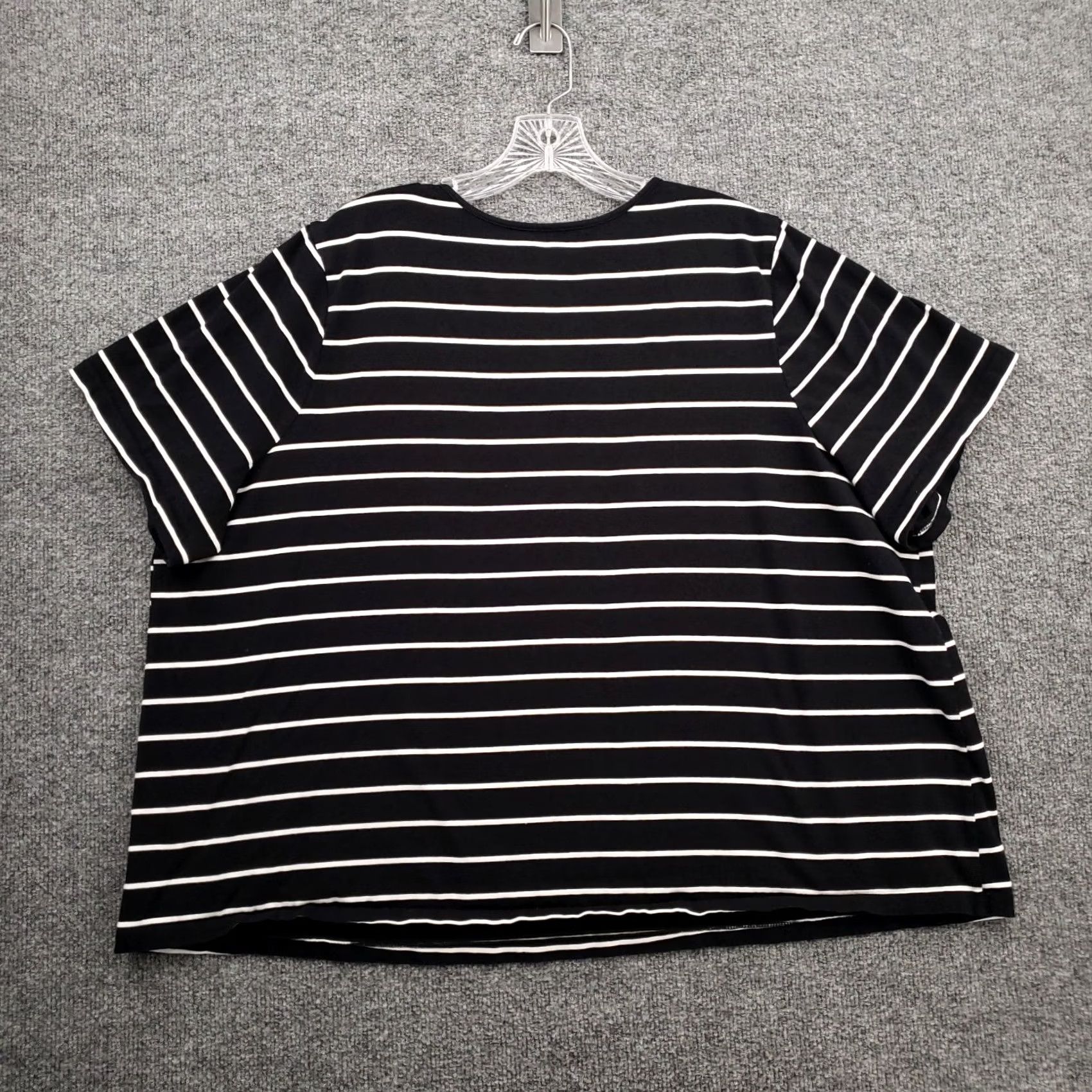 Vintage Catherines T Shirt Women 22W Black White Striped V Neck Size 3XL / US 20-22 - 2 Thumbnail