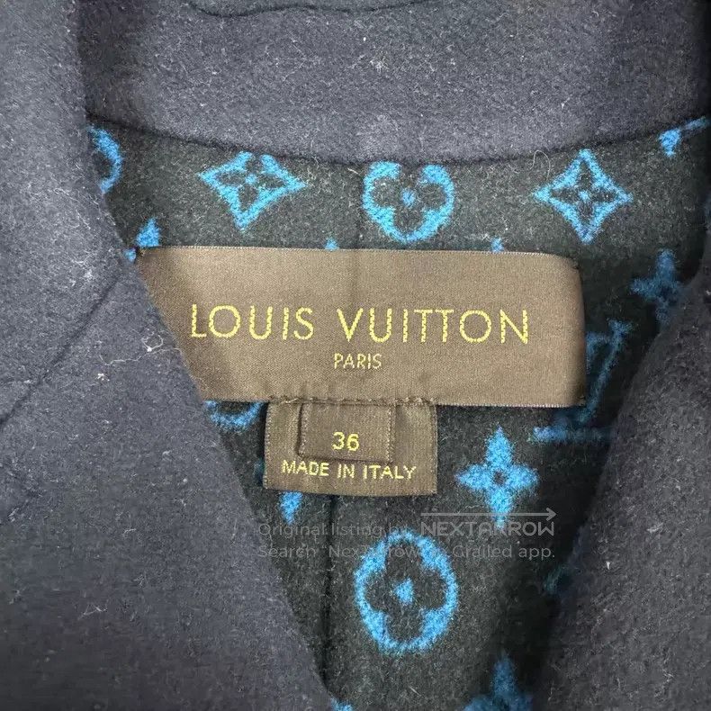 Louis Vuitton Louis Vuitton Wool coat with double-breasted gold button l Size XS / US 0-2 / IT 36-38 - 5 Thumbnail