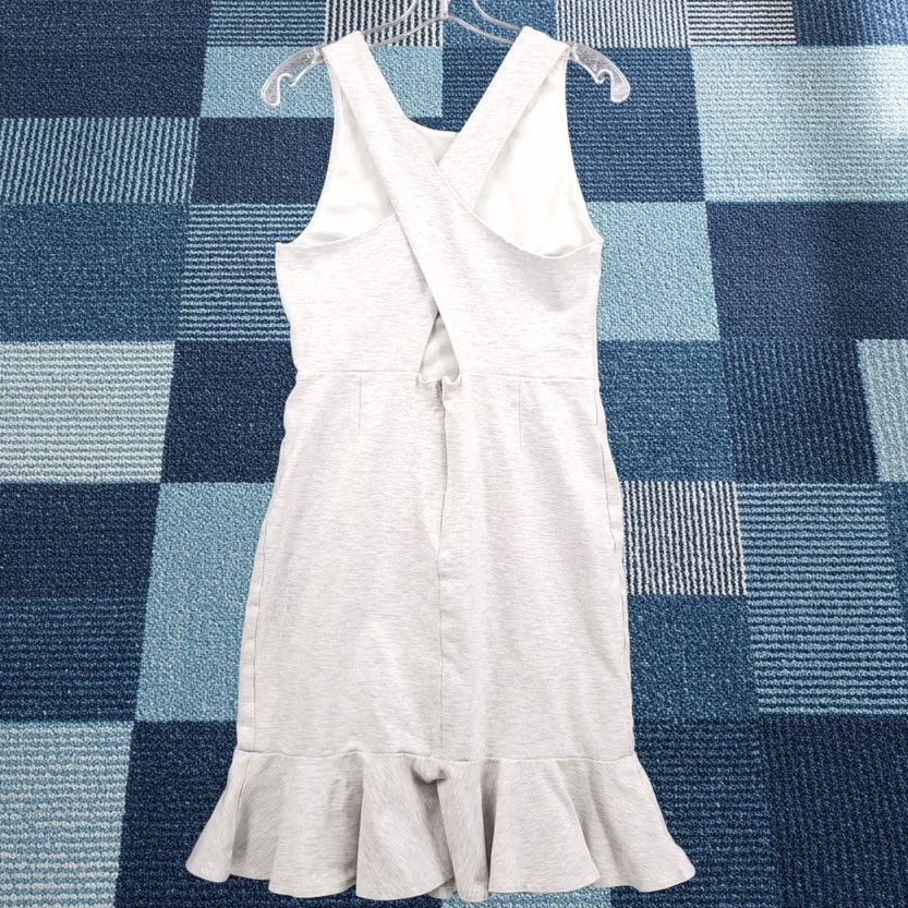 Banana Republic Banana Republic Fit Flare Dress Womens Size 6 Gray Sleeveless Ruffle Knit Cross Back Casual Party Travel Size M / US 6-8 / IT 42-44 - 1 Thumbnail