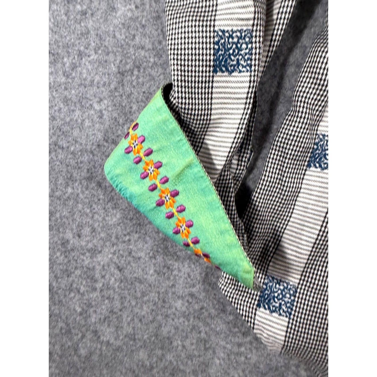Robert Graham Robert Graham Dress Shirt Mens M Black White Houndstooth Embroidered Flip Cuff Long Sleeve Size 40R - 6 Thumbnail