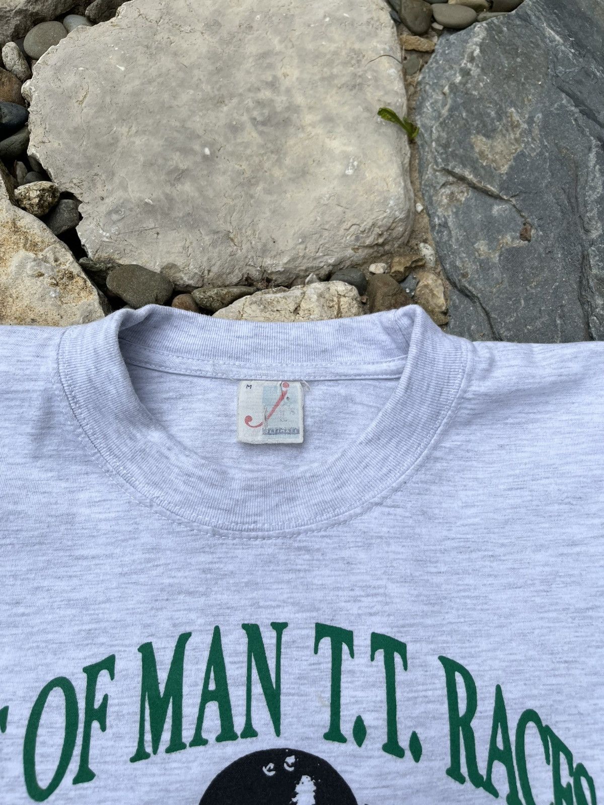 Vintage Vintage 90s Isle of Man TT races motorcycle t-shirt y2k tee Size US M / EU 48-50 / 2 - 10 Thumbnail